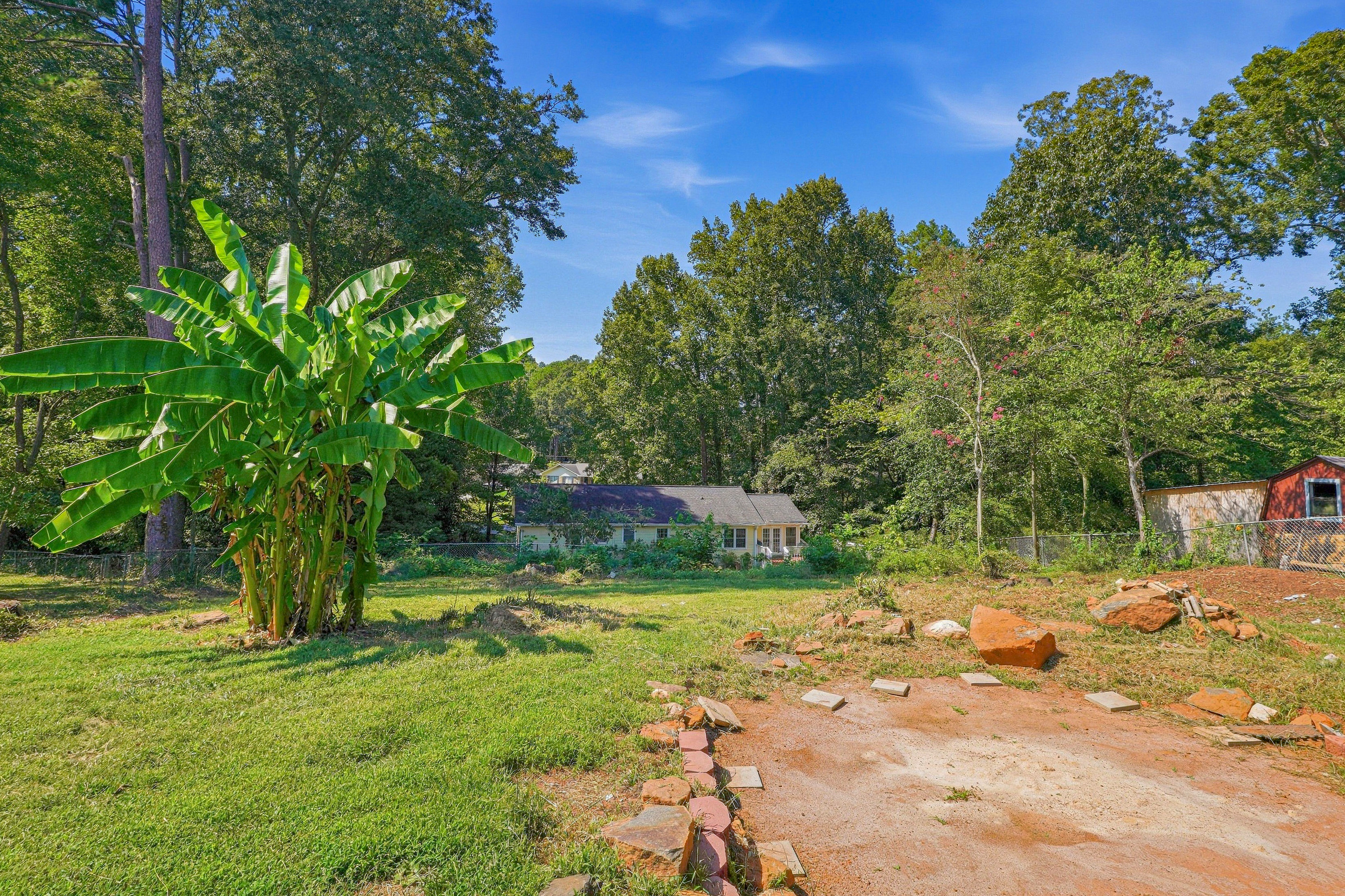 Photo 23 of 25 of 5265 Corinth Cir, Stone Mountain, GA