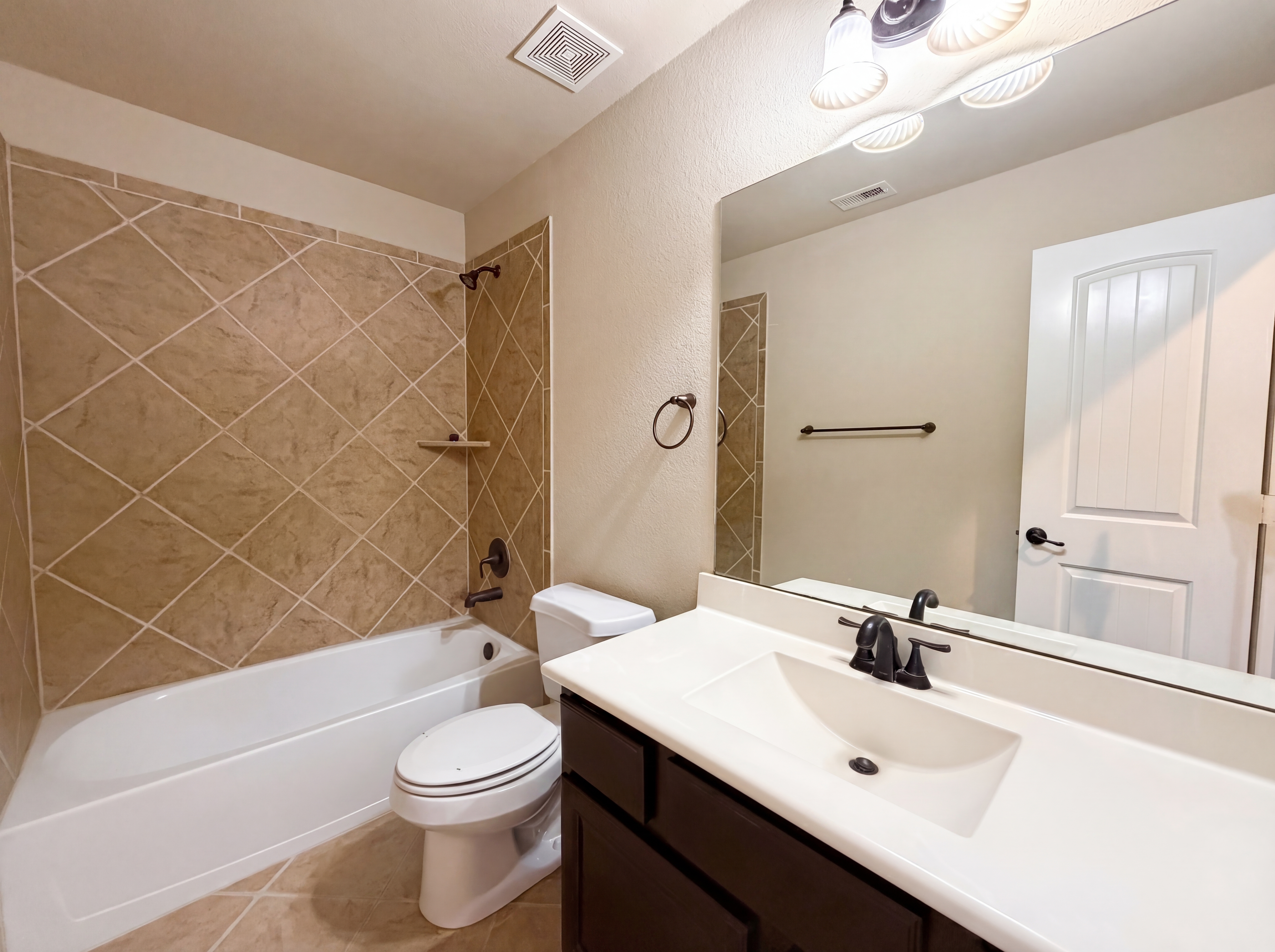Photo 16 of 21 of 1036 Cedar Forest Dr, Conroe, TX