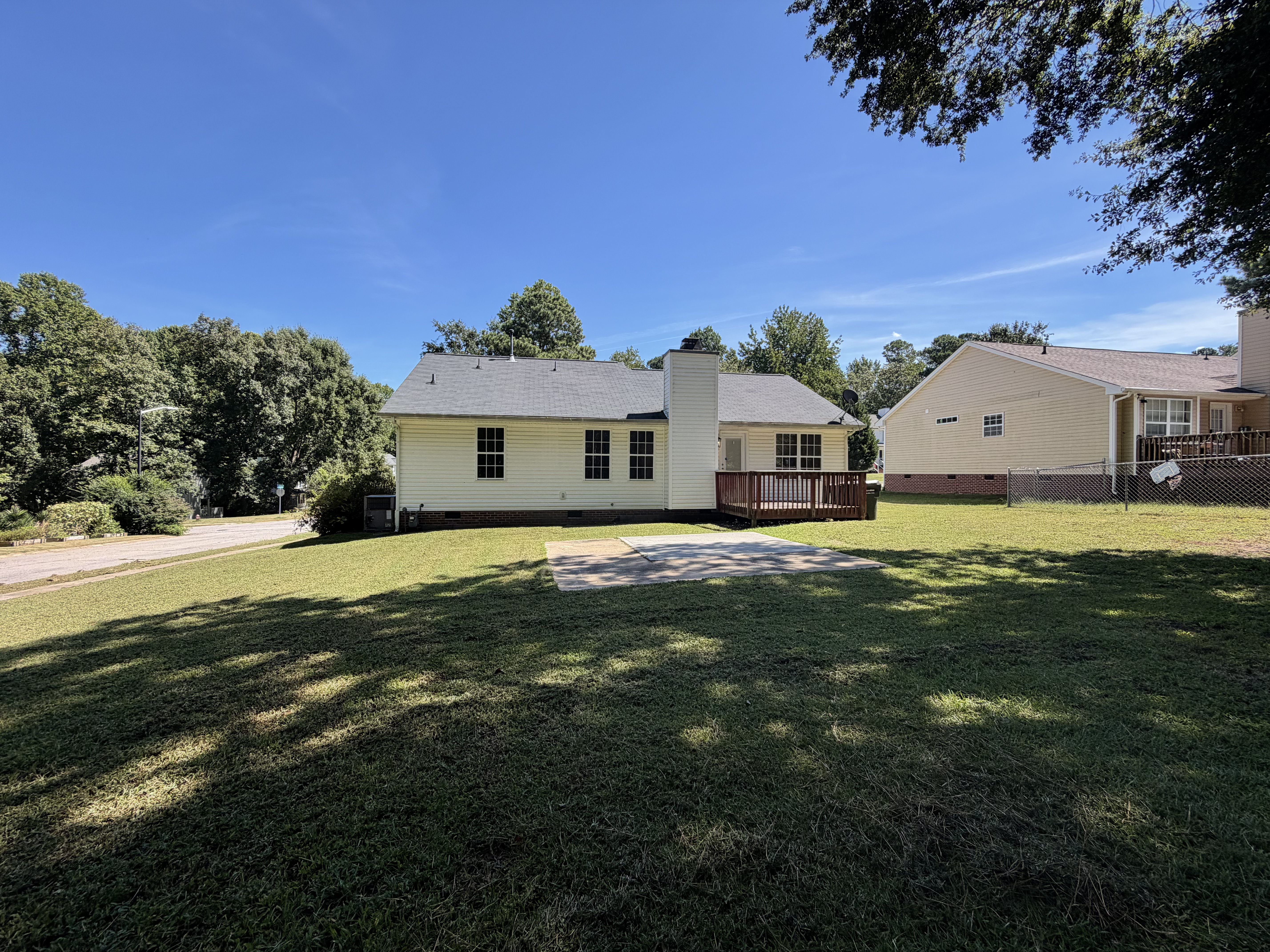 Photo 18 of 19 of 301 Hocutt Dr, Clayton, NC