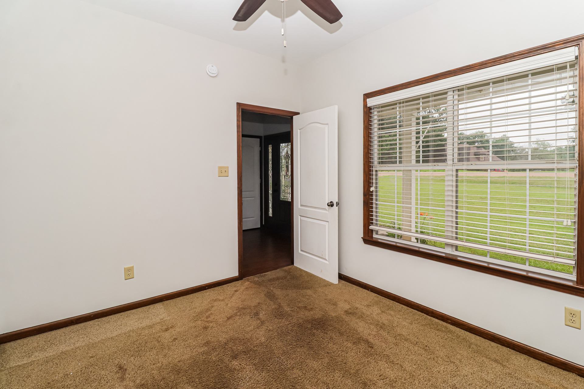 Photo 16 of 25 of 7632 Holly Springs Rd, Hernando, MS