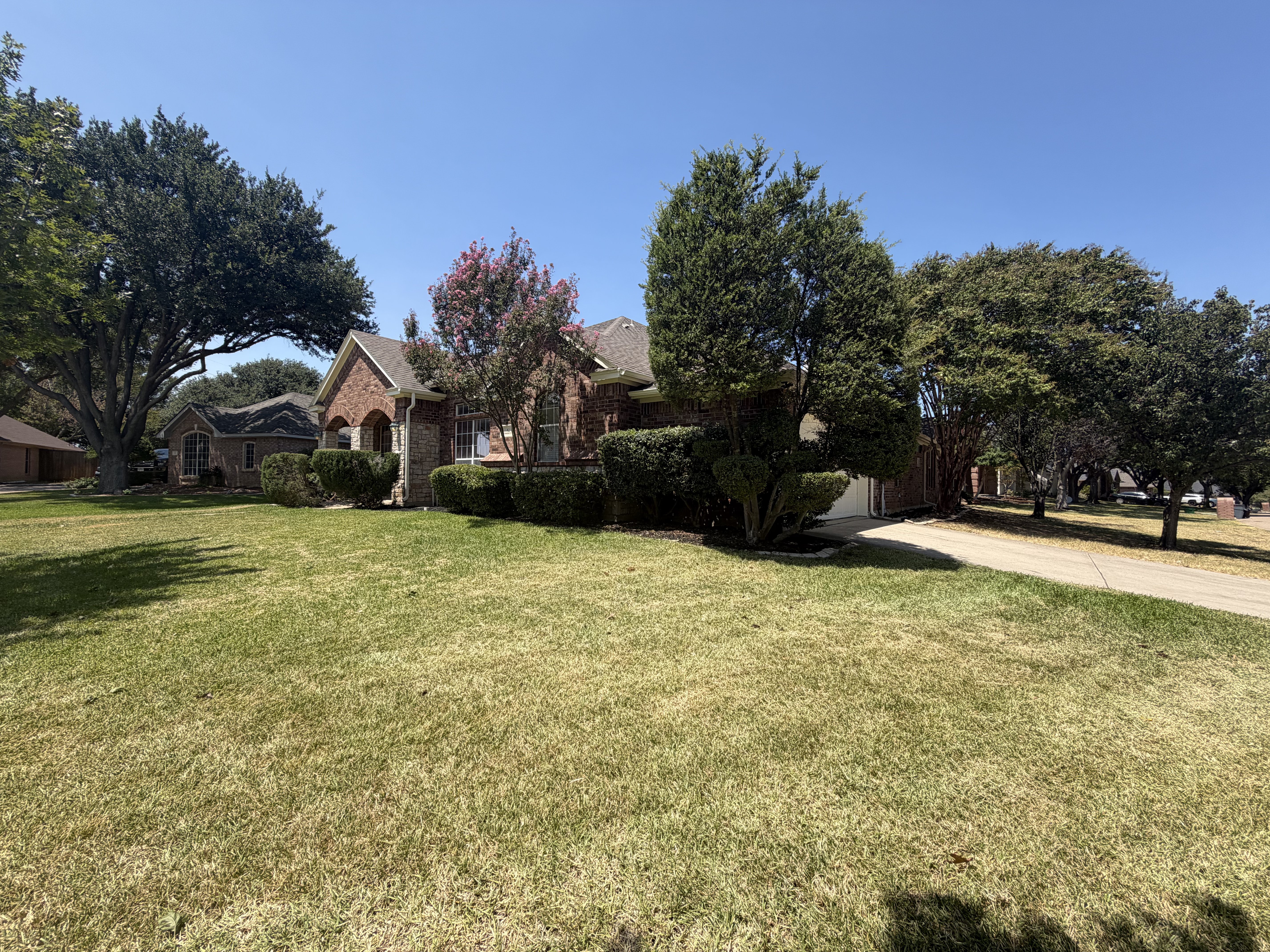 Photo 24 of 30 of 6 Cimarron Ct, Roanoke, TX
