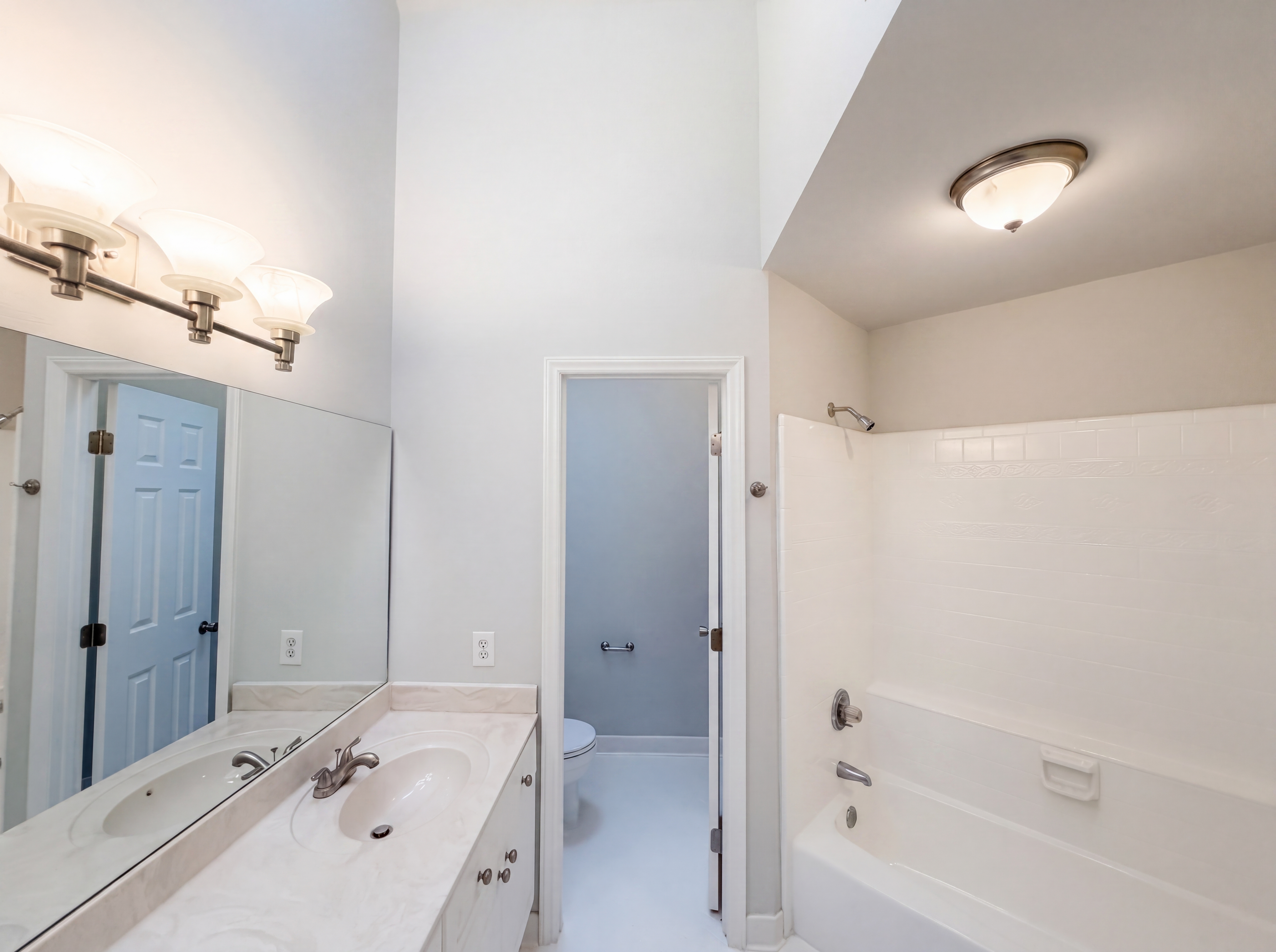 Photo 9 of 16 of 6104 Crupper Ct, Raleigh, NC
