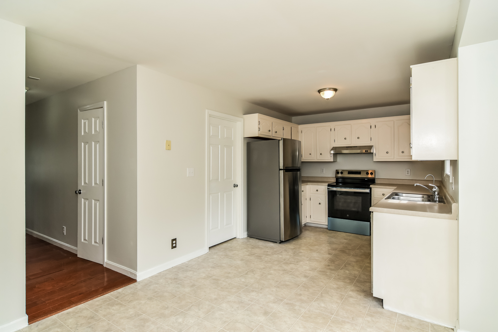 Photo 7 of 21 of 224 Pappy Dr, Oak Grove, KY
