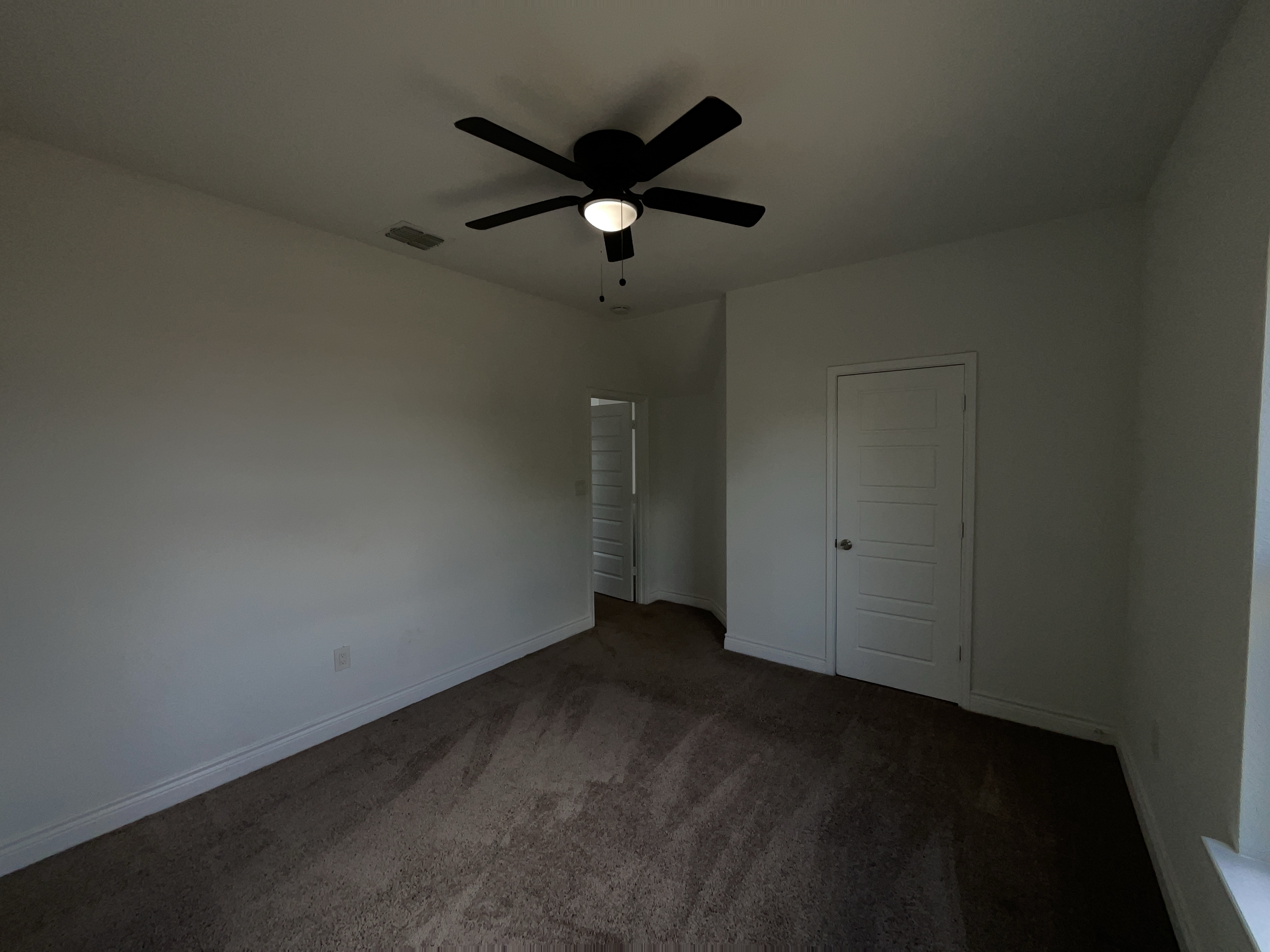 Photo 12 of 28 of 926 Joyce Marlene, Poteet, TX