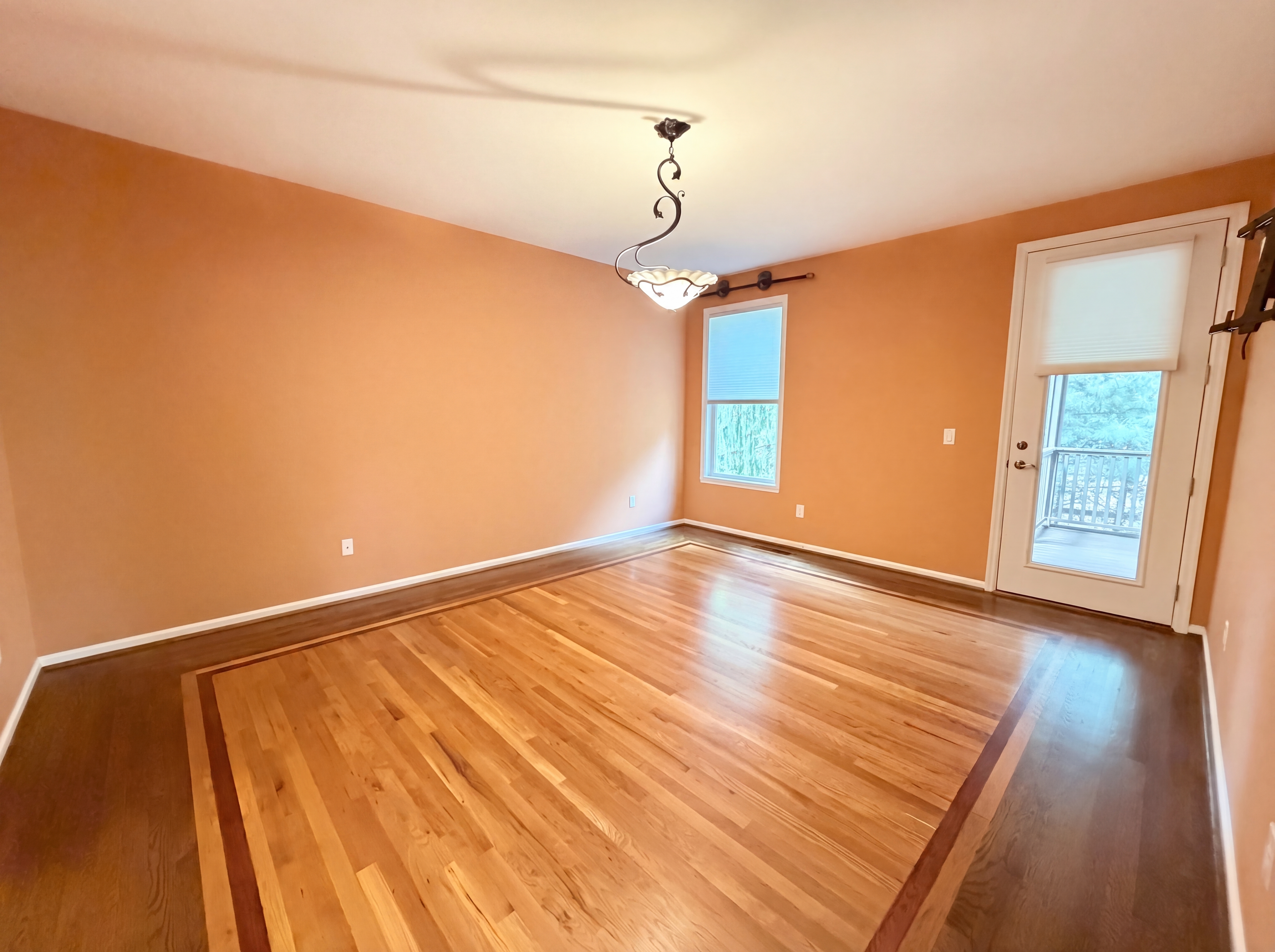 Photo 7 of 29 of 8016 Stonegate Dr, Cincinnati, OH