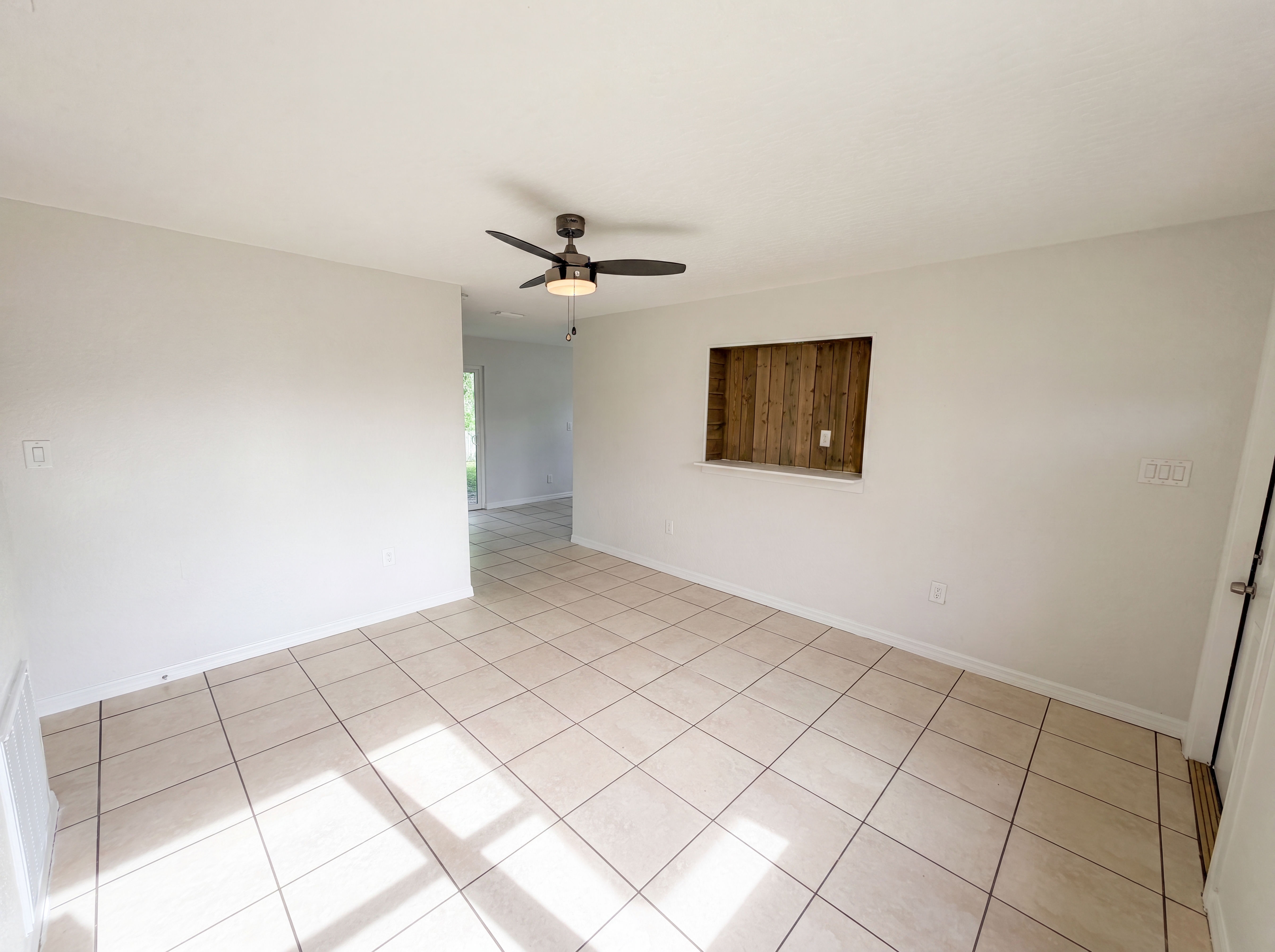 Photo 7 of 26 of 2535 Stratford Dr, Cocoa, FL