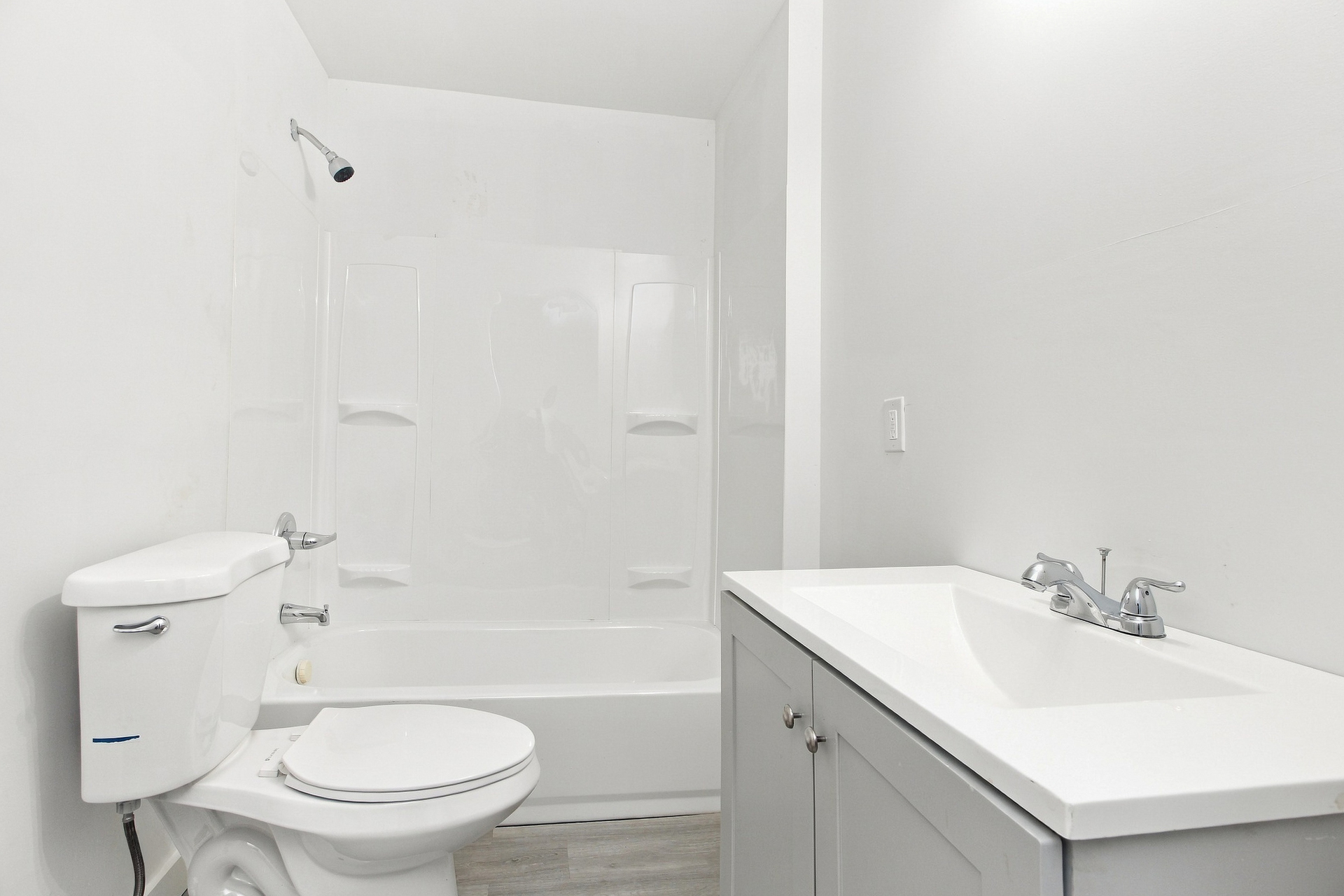 Photo 7 of 10 of 229 Cater St, Belton, SC