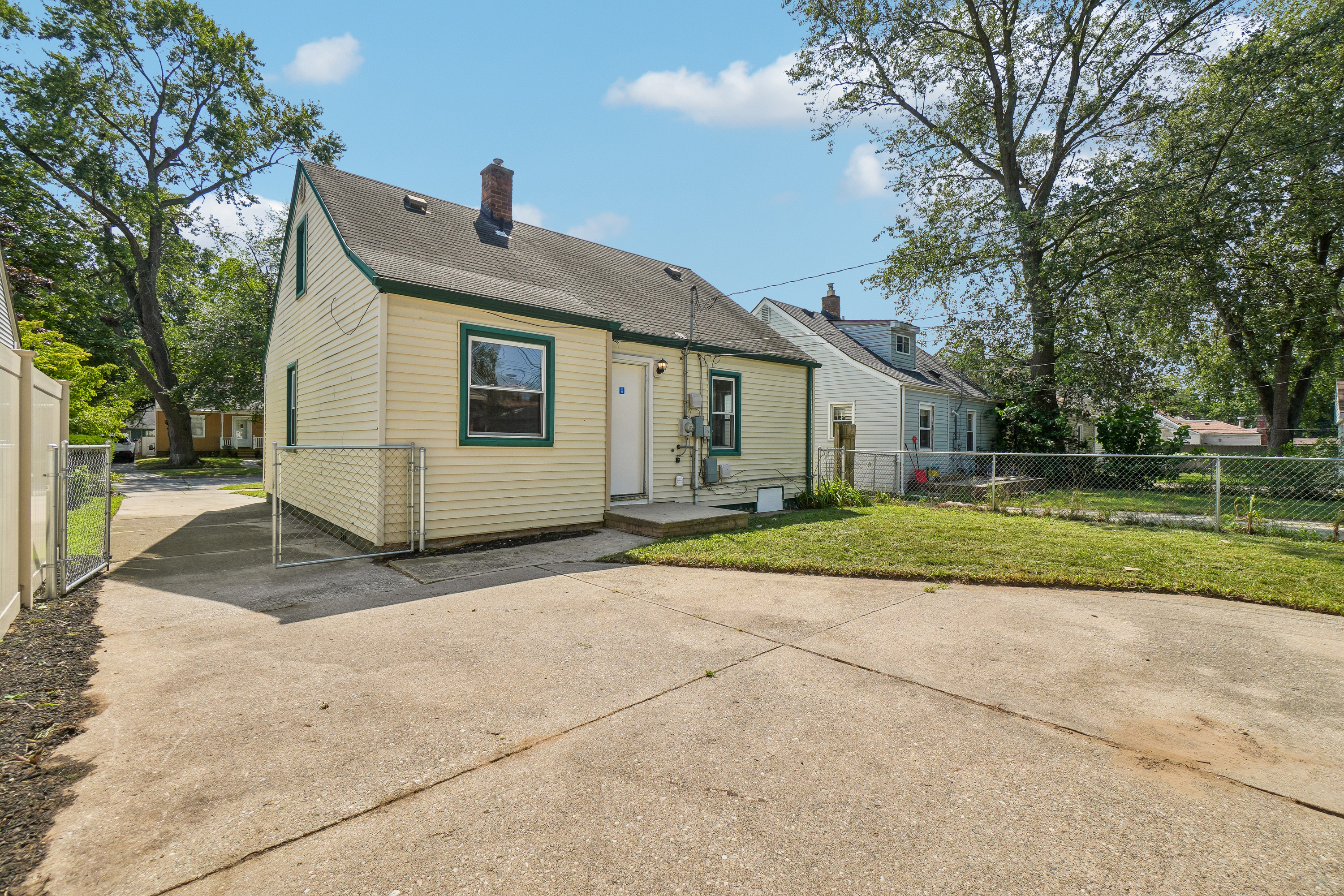 Photo 36 of 40 of 24346 Lehigh St, Dearborn Heights, MI