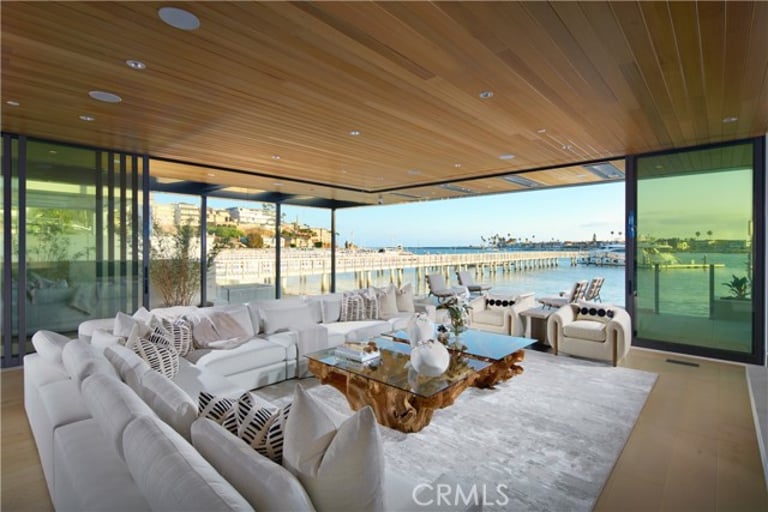 2201 Bayside Dr, Corona Del Mar, CA 92625 Opendoor