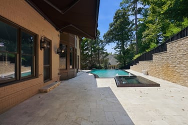 Interior photo of 245 Steeple Point Dr