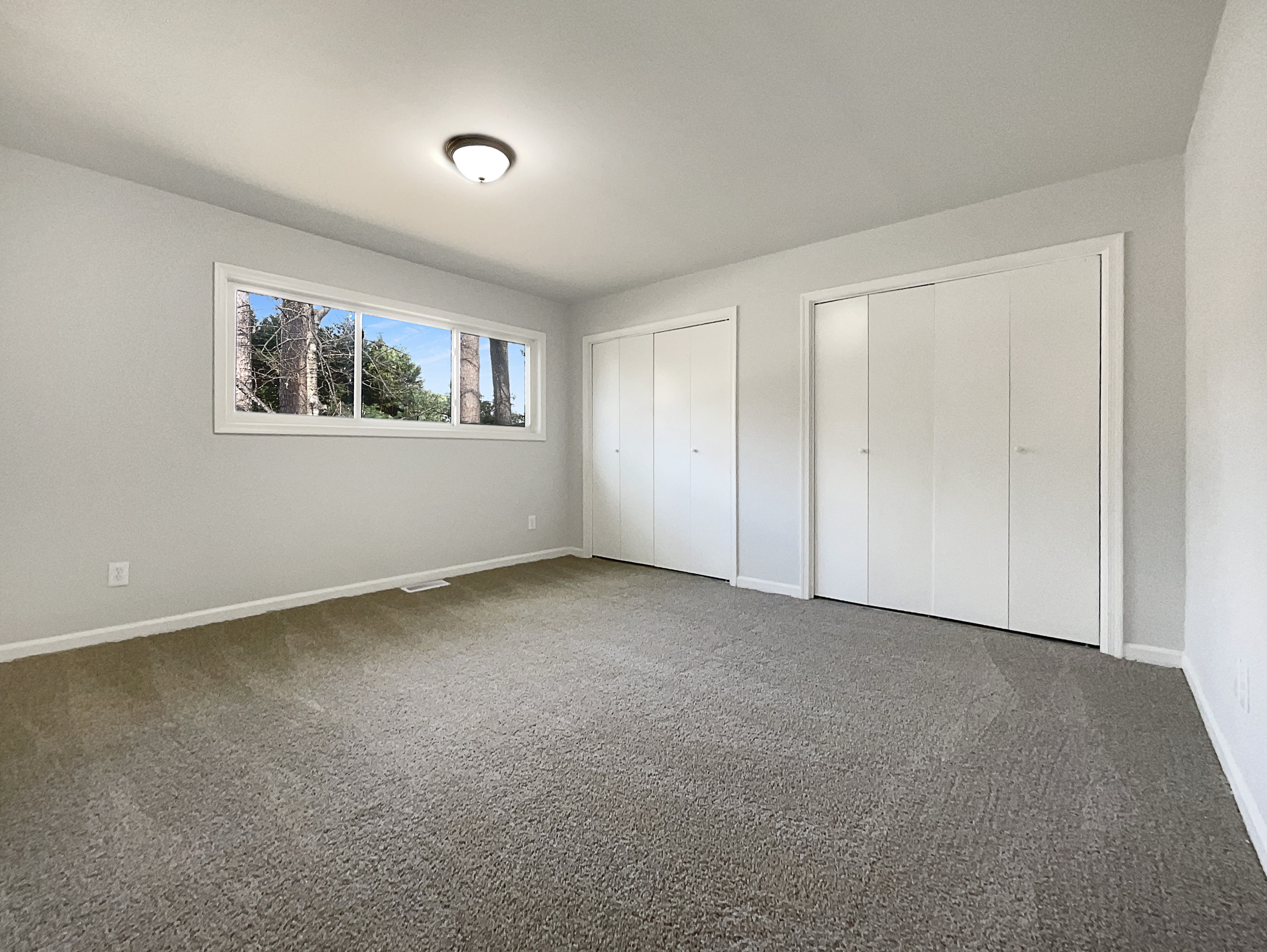 Photo 12 of 15 of 3737 Jamestown Cir, Raleigh, NC