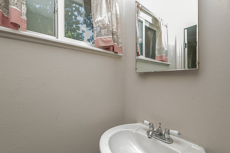 Photo 17 of 19 - 2605 Carten St, Fort Worth, TX 76112