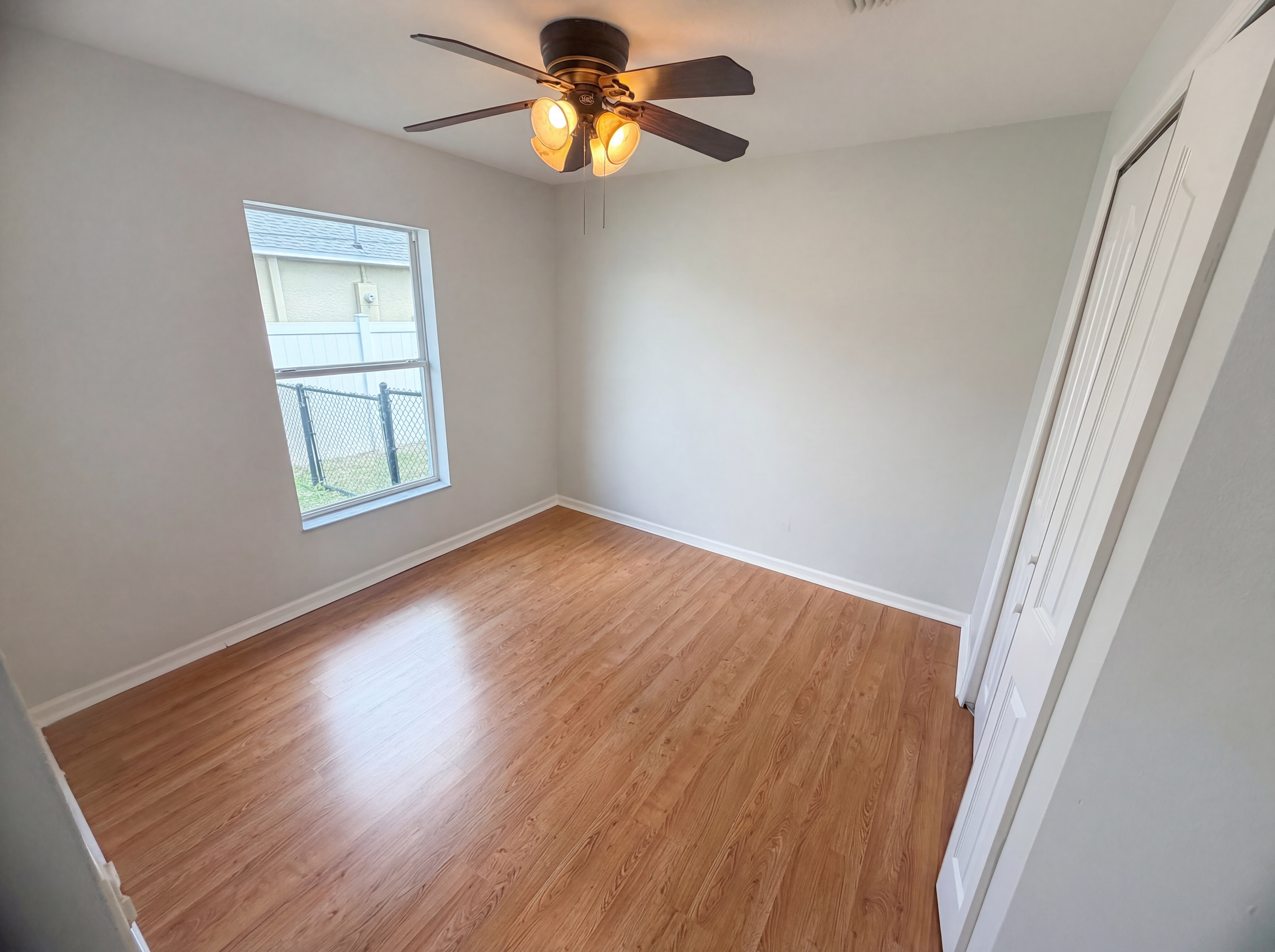 Photo 4 of 31 of 2332 SE Berkshire Blvd, Port Saint Lucie, FL