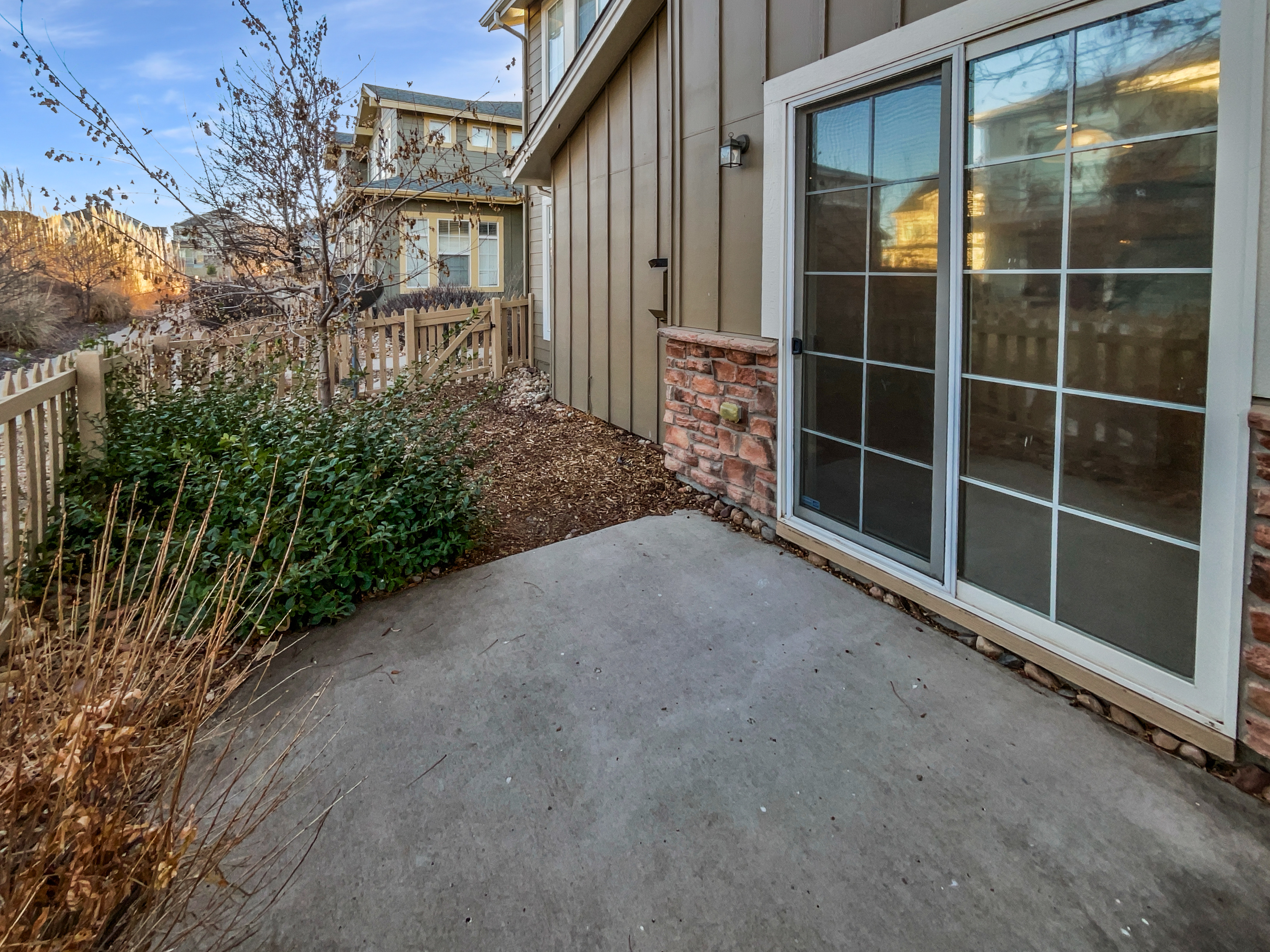 Photo 5 of 27 of 18062 E 104th Pl, Commerce City, CO