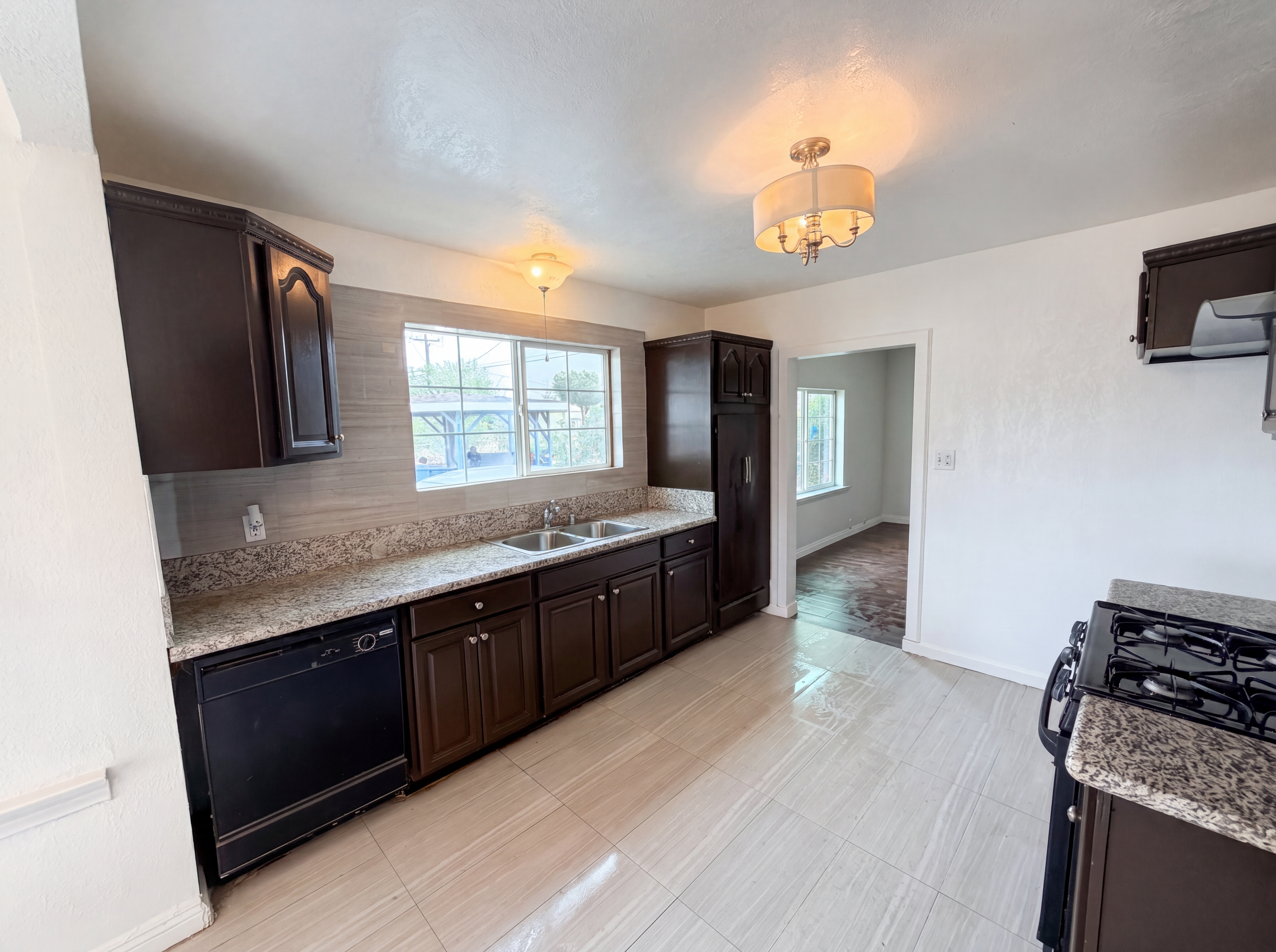 Photo 22 of 42 of 11950 Lee Ave, Adelanto, CA