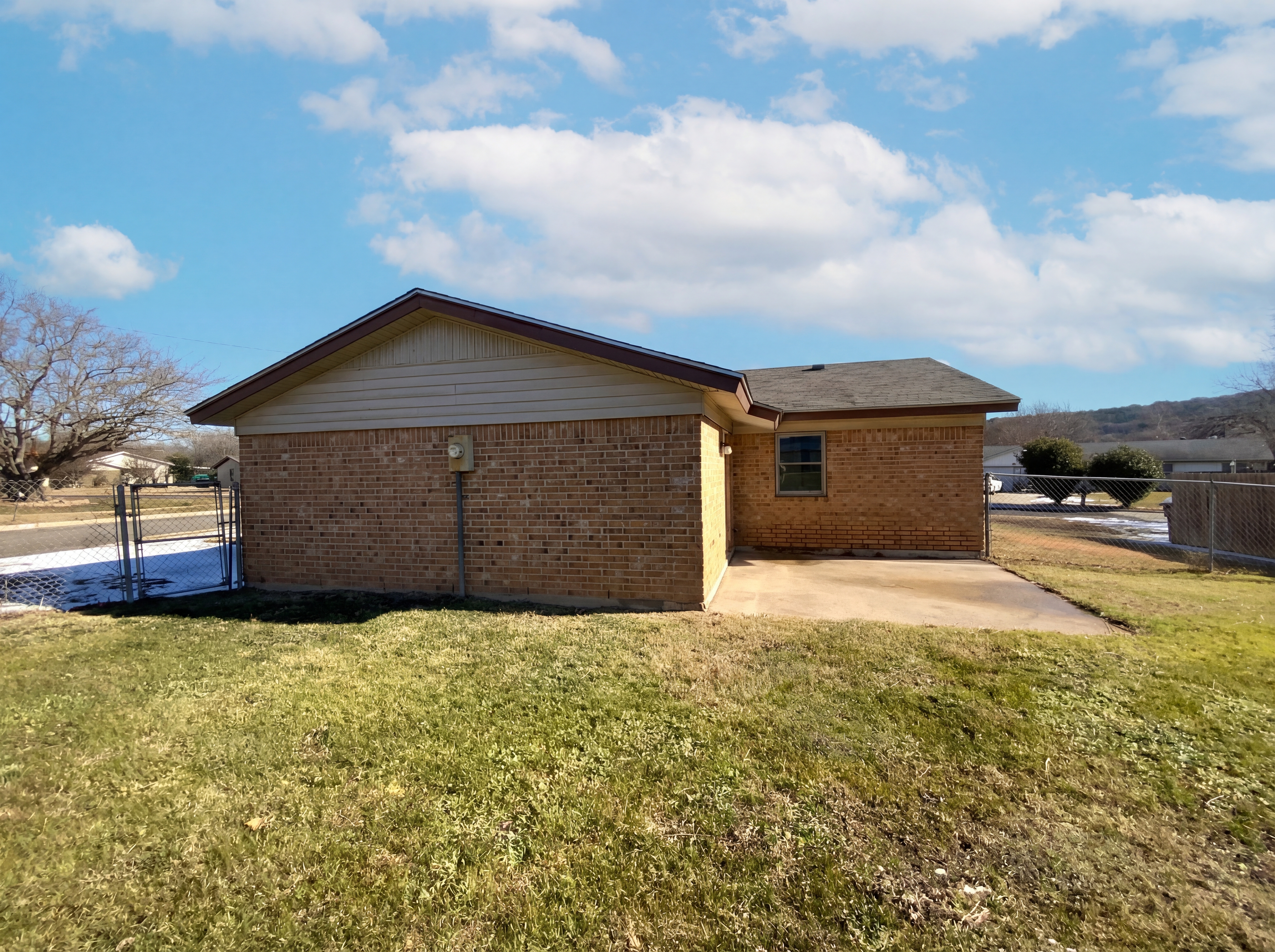 Photo 5 of 17 of 1602 Pleasant Ln, Copperas Cove, TX