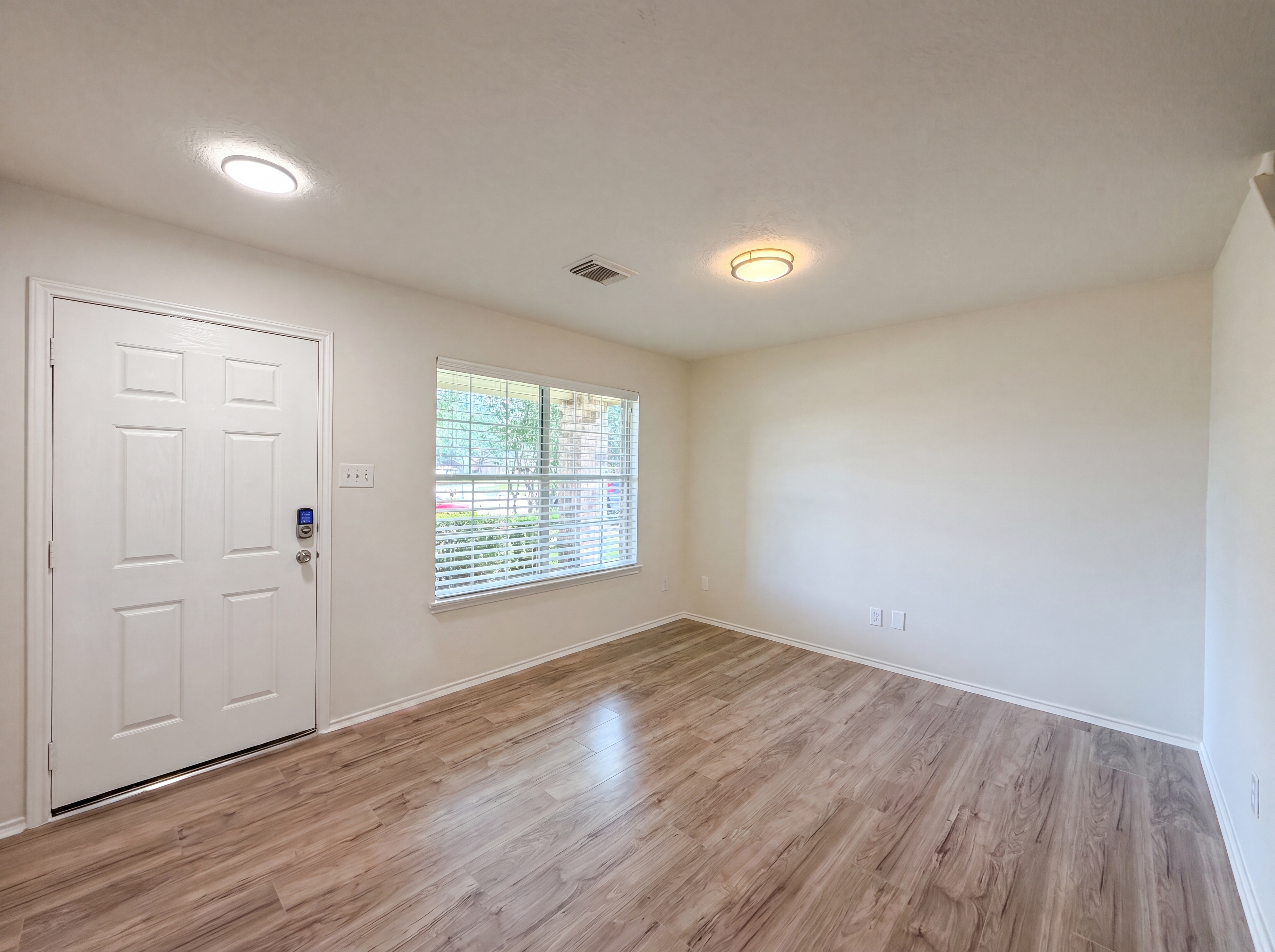 Photo 7 of 22 of 20615 Sandy Bay Ln, Katy, TX