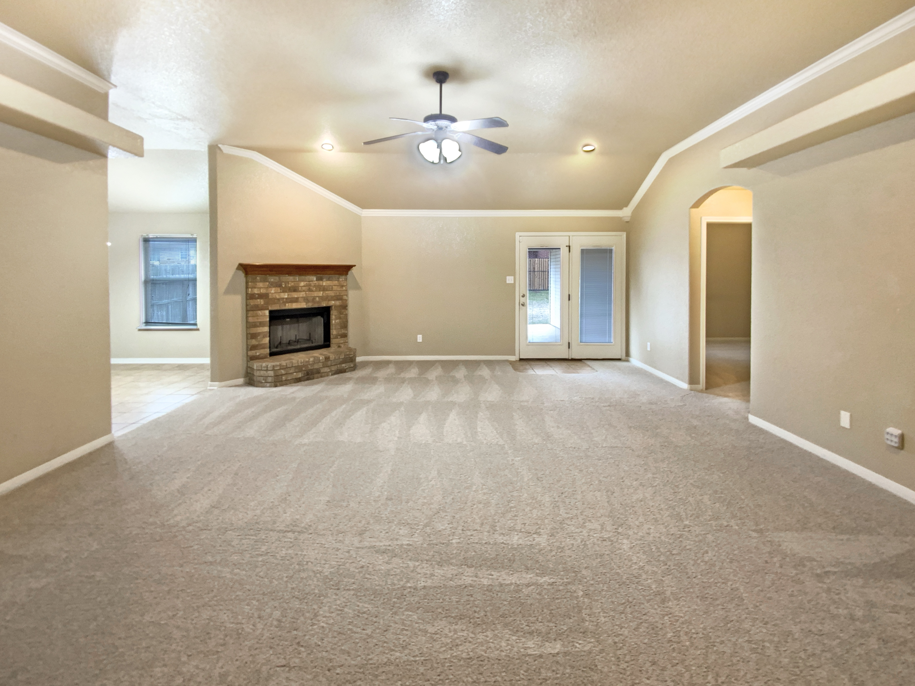 Photo 3 of 15 of 3506 Republic Of Texas Dr, Killeen, TX