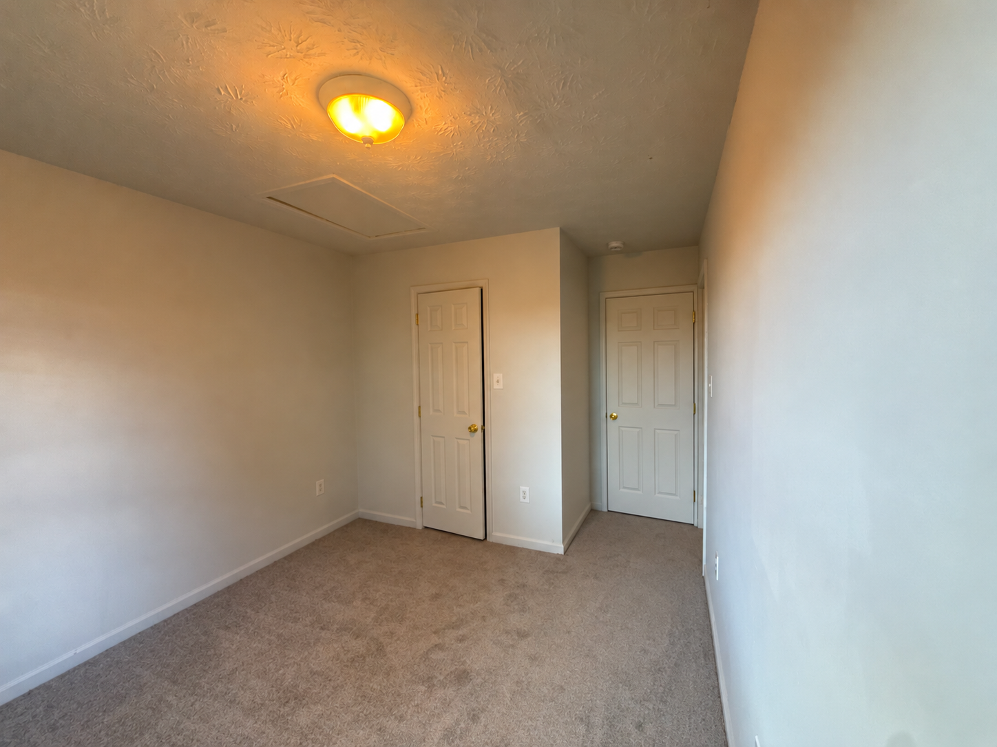 Photo 7 of 14 of 8917 Natures Pond Way, Knoxville, TN