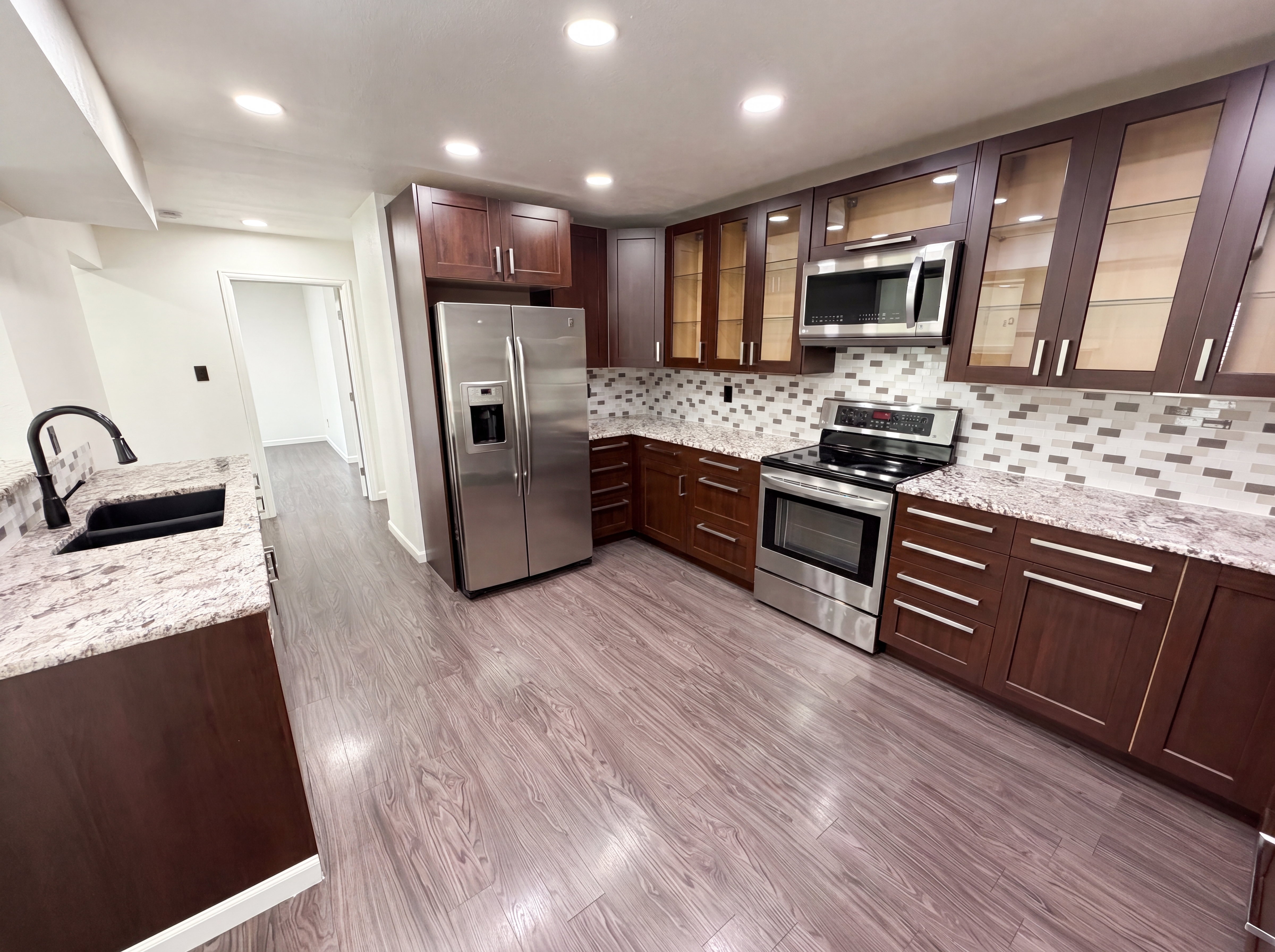 Photo 2 of 28 of 11835 Lincoln St, Northglenn, CO