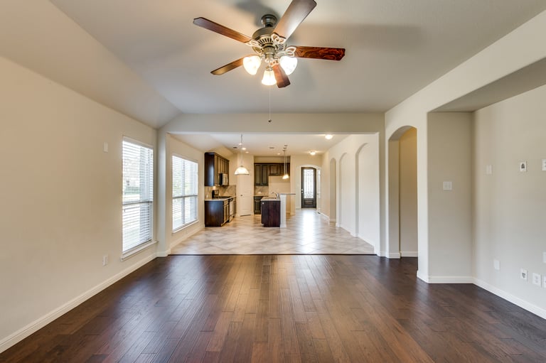 Photo 13 of 30 - 1517 Nightingale Dr, Aubrey, TX 76227