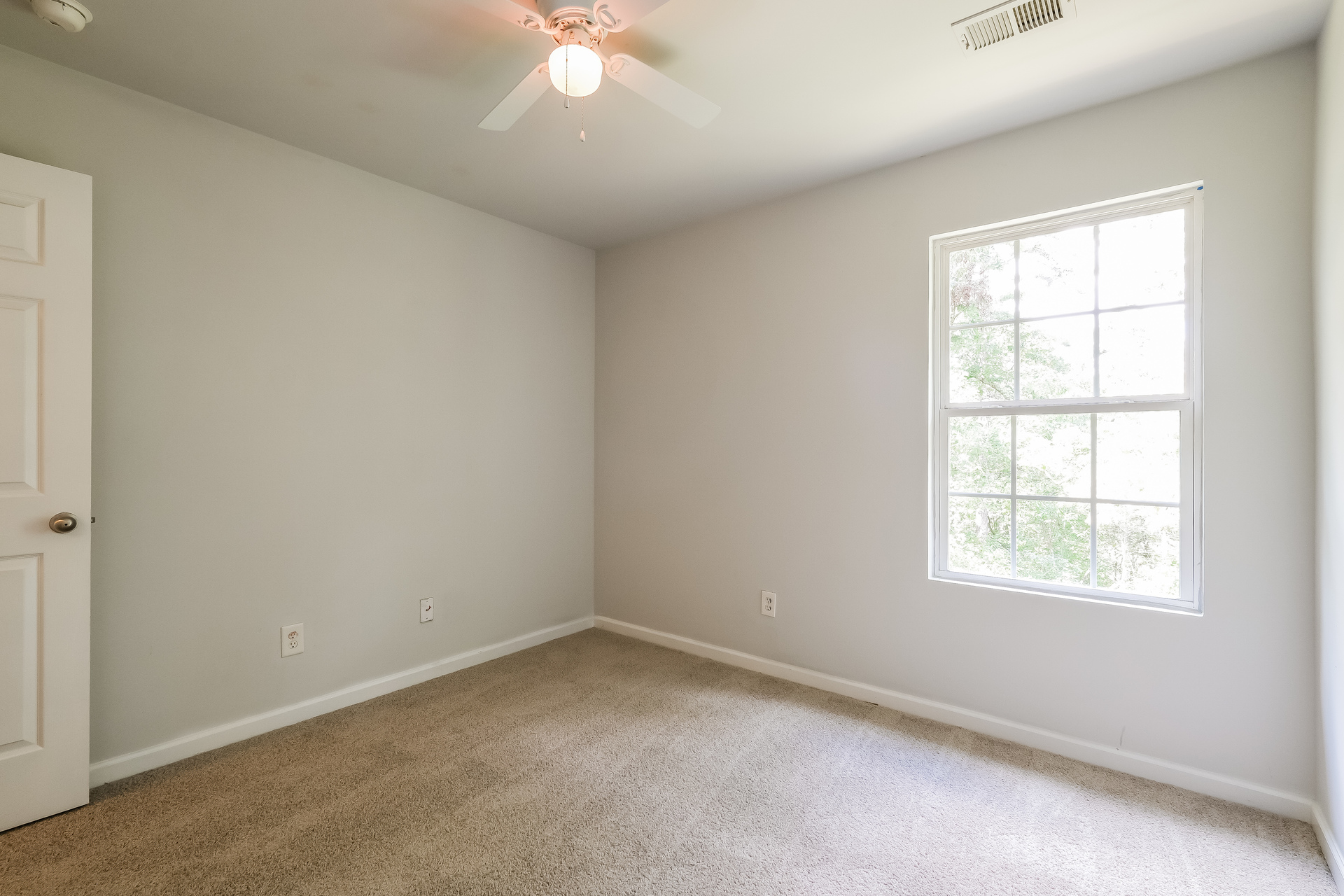 Photo 17 of 24 of 434 Pine Tree Dr, Dawsonville, GA