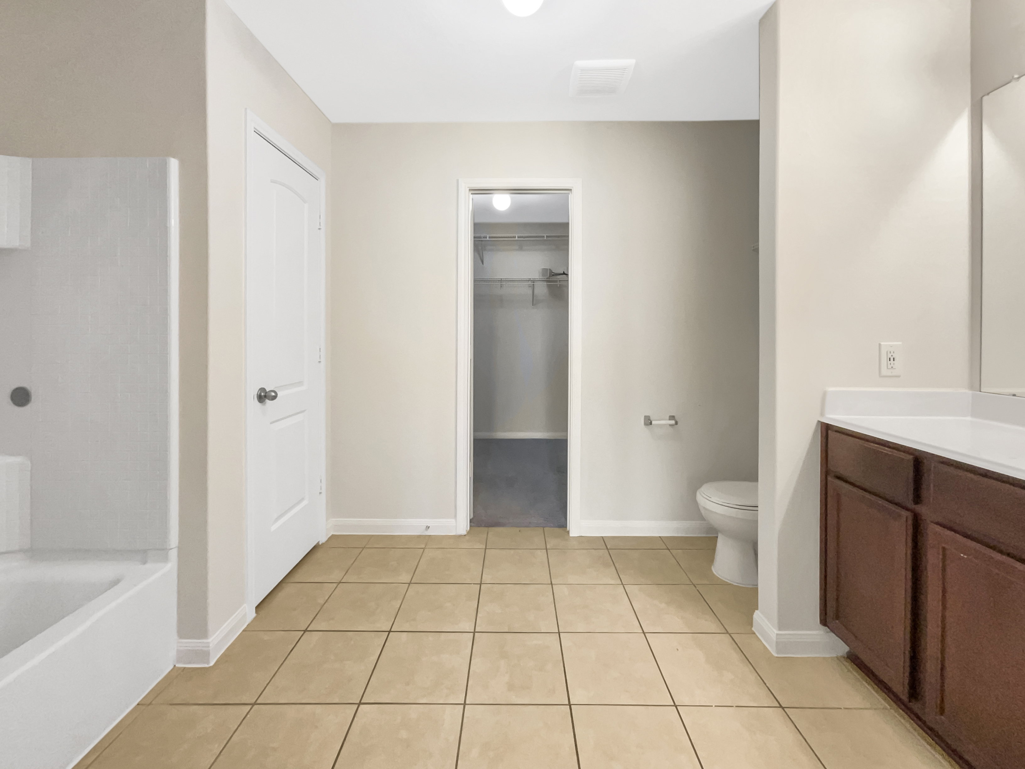 Photo 7 of 19 of 5122 Breezy Parke Ln, Richmond, TX