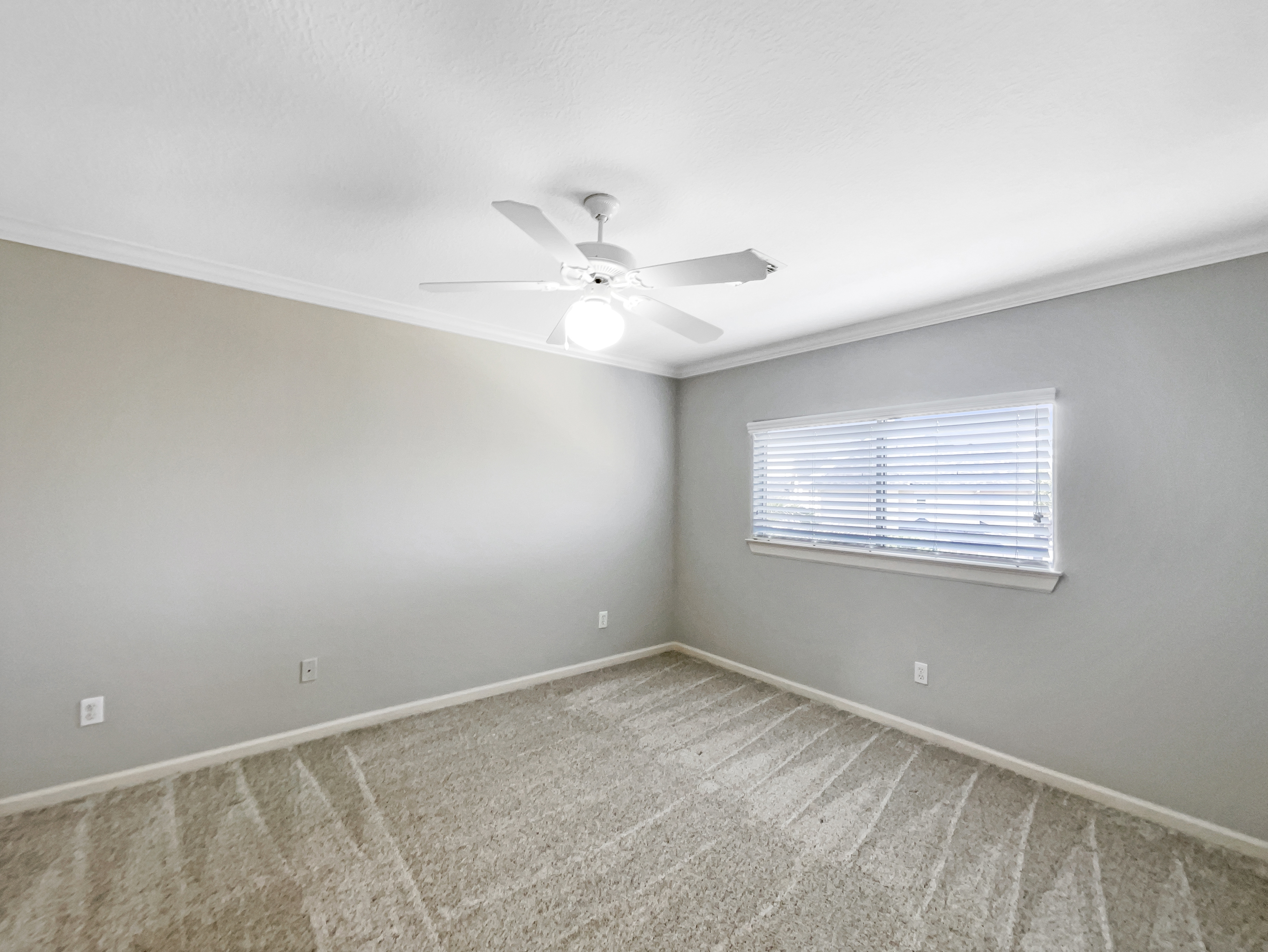 Photo 5 of 36 of 13830 Campwood Ln, Cypress, TX