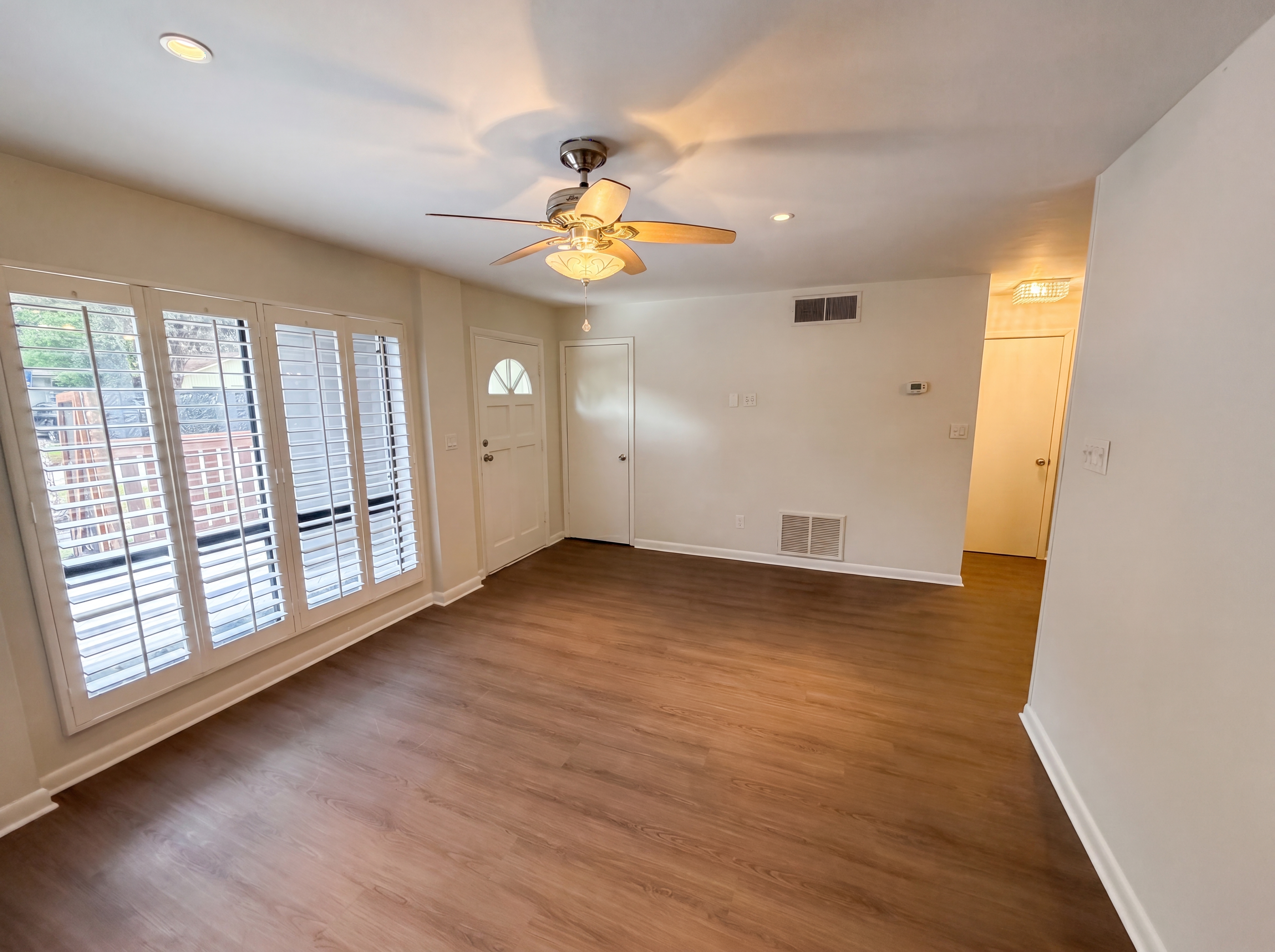 Photo 8 of 21 of 10316 Belgrove Pl, Orlando, FL