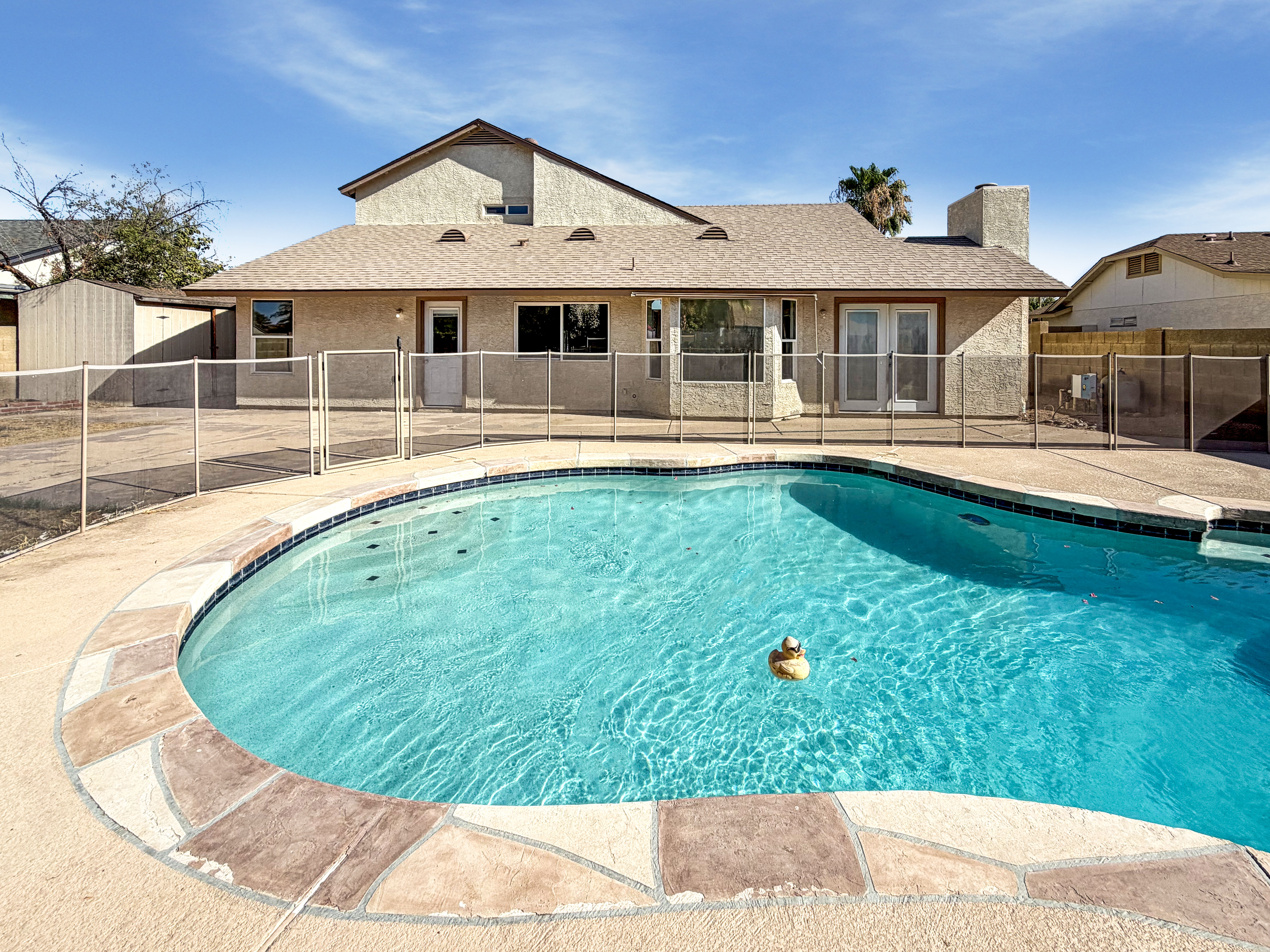 Photo 5 of 28 of 6115 W Port Au Prince Ln, Glendale, AZ