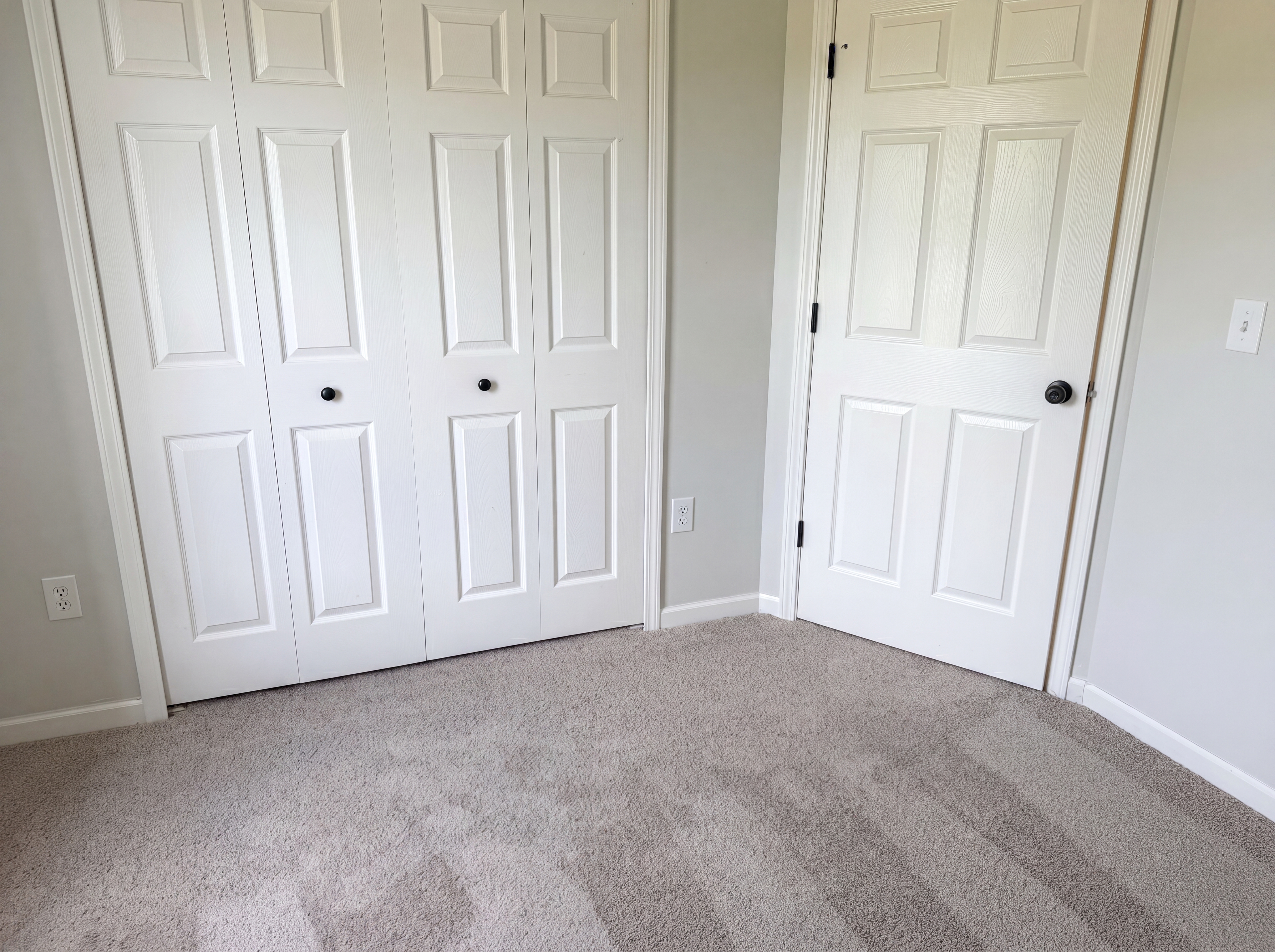 Photo 7 of 21 of 42724 North Walnut St, Clinton Township, MI