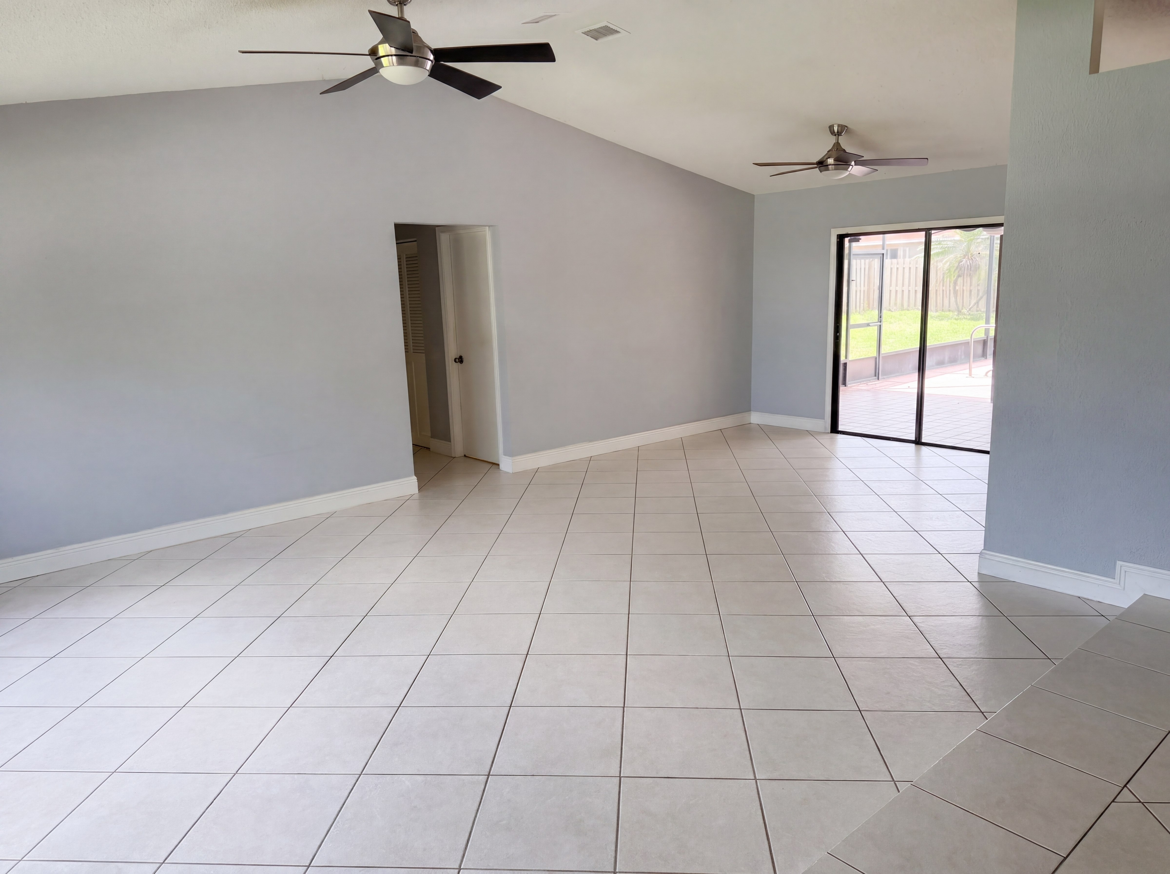 Photo 18 of 27 of 786 SE Ablett Ln, Port Saint Lucie, FL