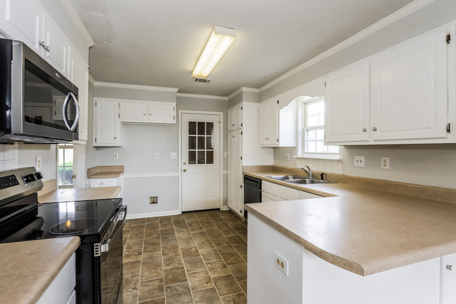 Photo 7 of 23 of 1734 Harrogate Dr, Augusta, GA