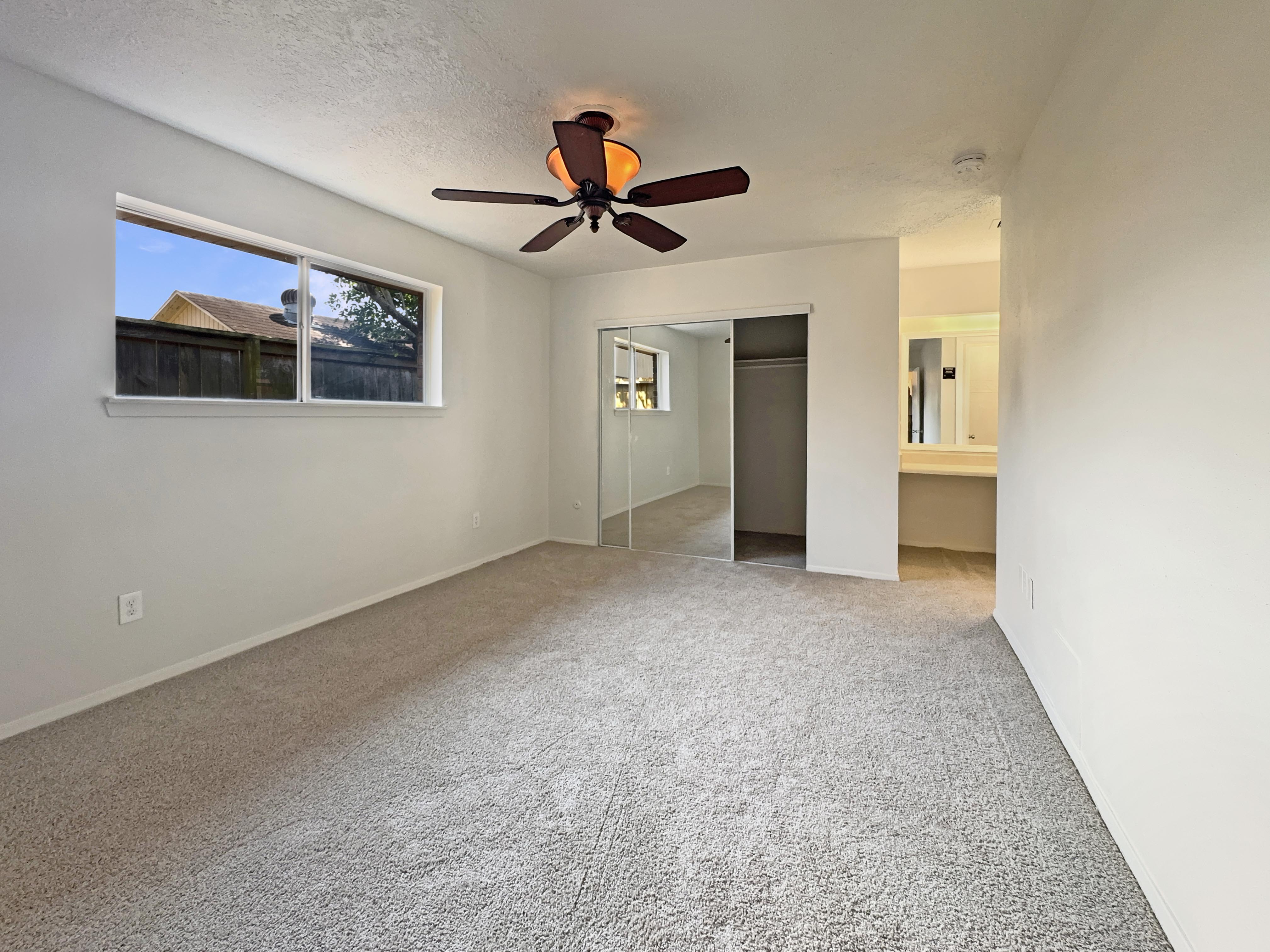 Photo 17 of 19 of 10110 Willmont Rd, La Porte, TX