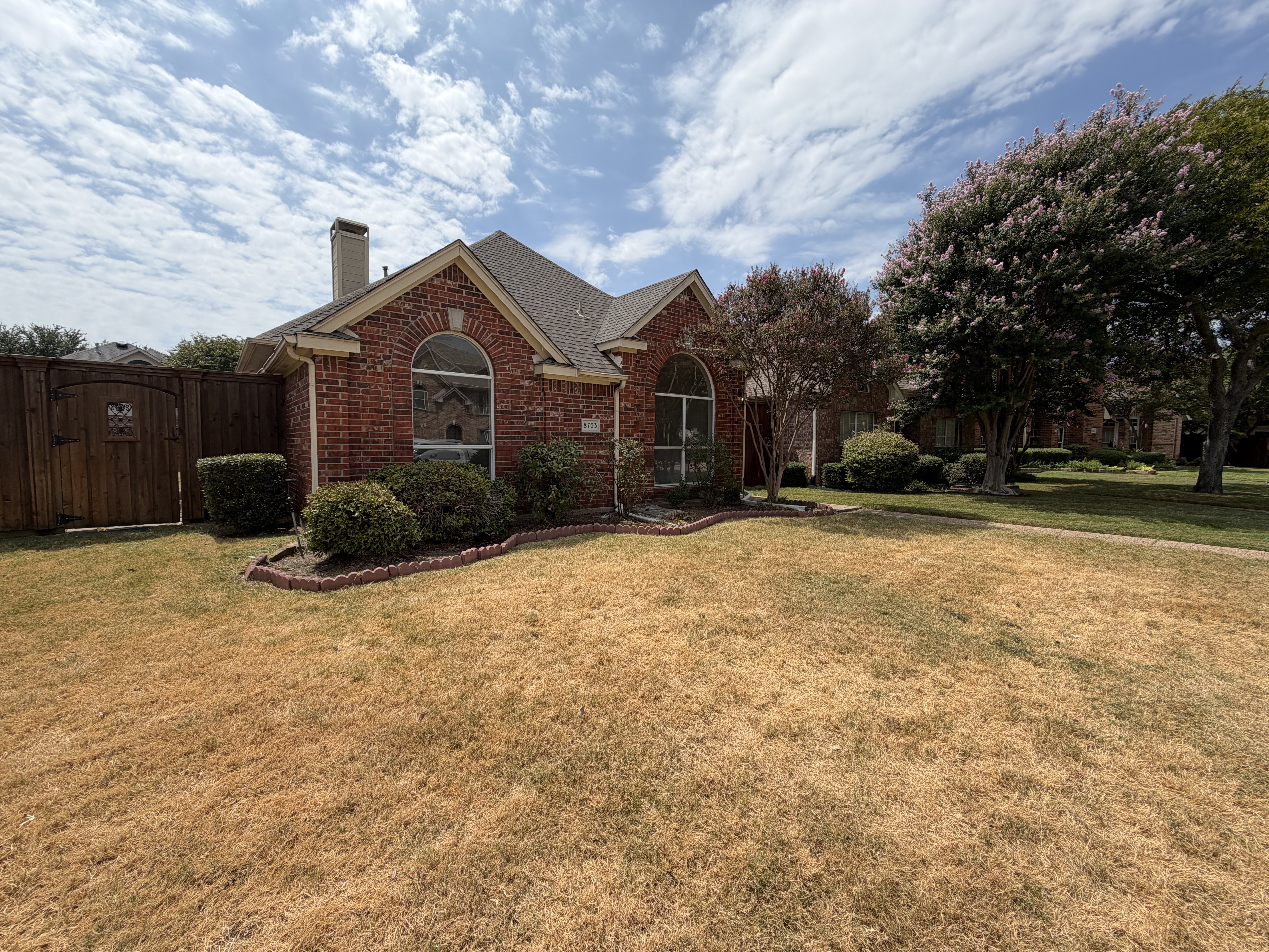 Photo 22 of 26 of 8703 Stonecrest Dr, Irving, TX