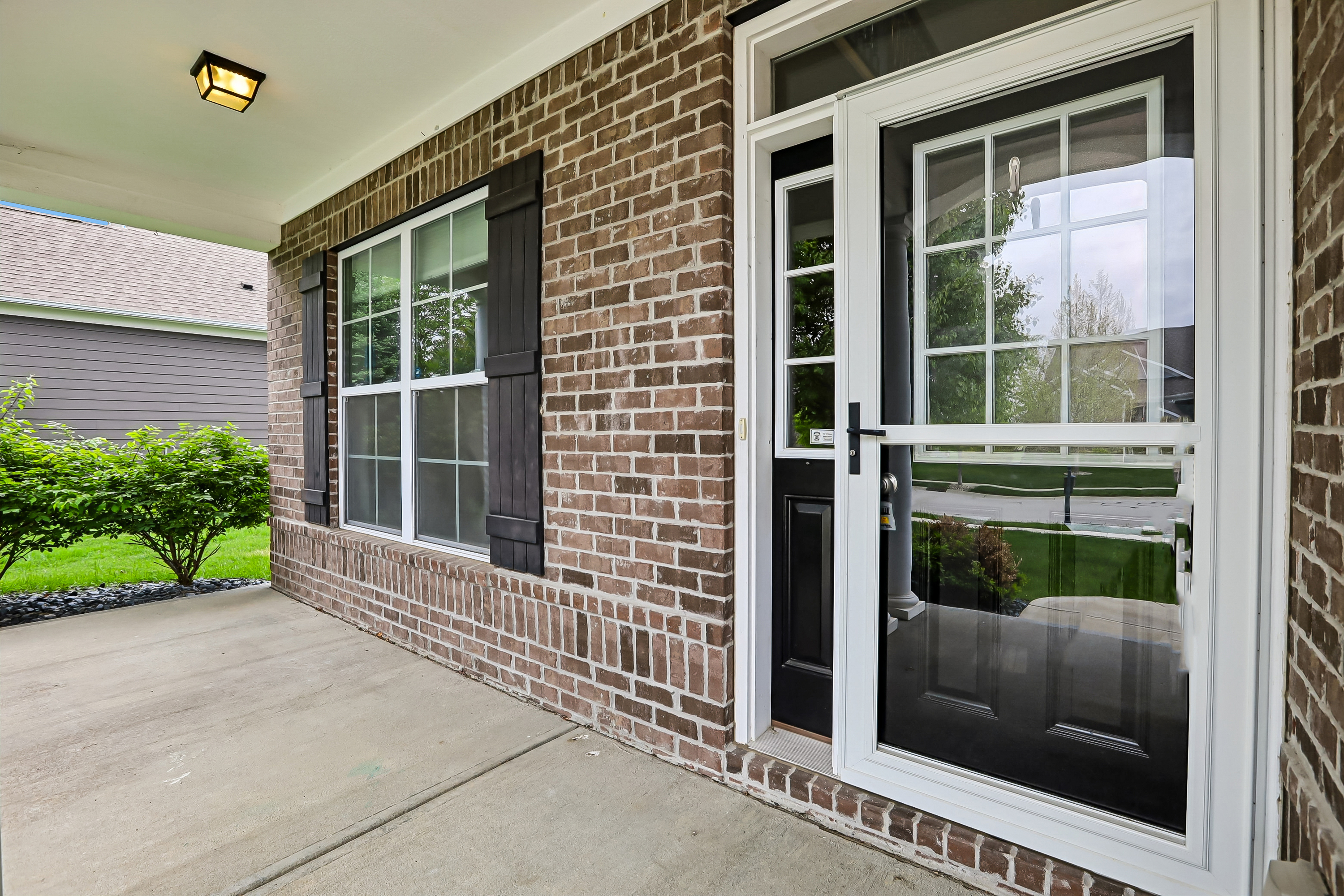 Photo 10 of 56 of 15143 Gallop Ln, Fishers, IN