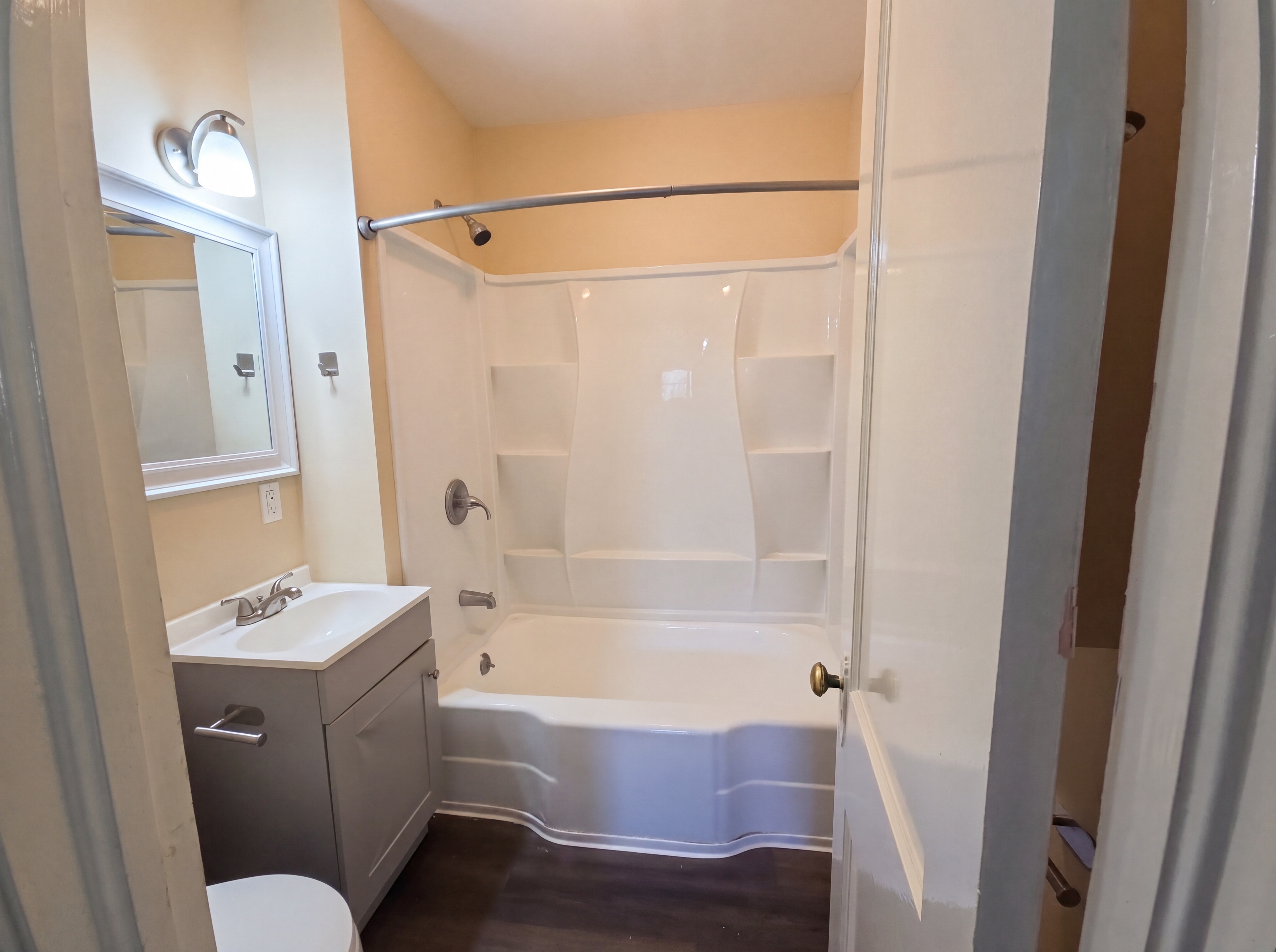 Photo 14 of 18 of 1401 E 9th St, Anniston, AL