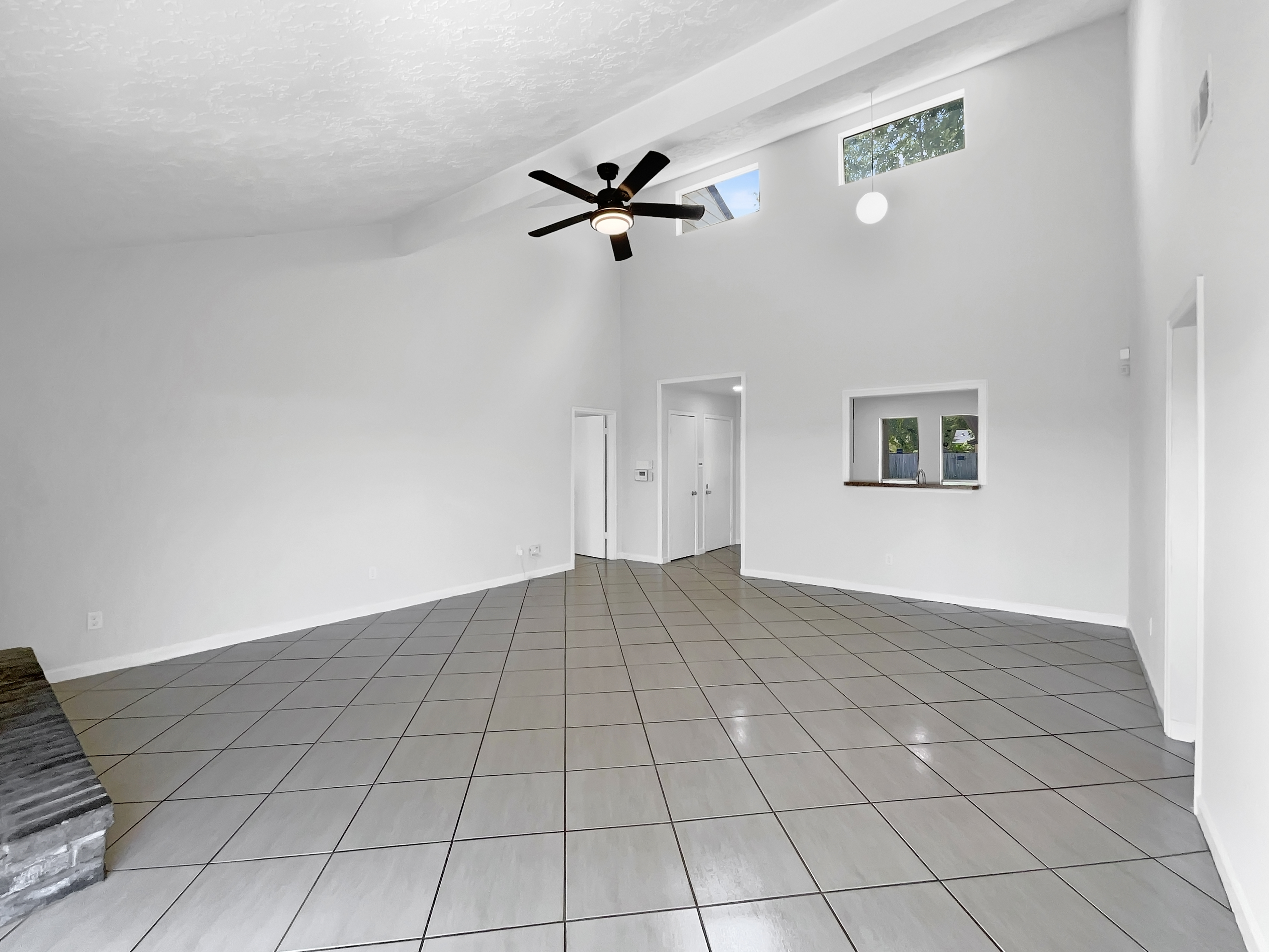 Photo 13 of 19 of 6214 Clayridge Dr, Houston, TX