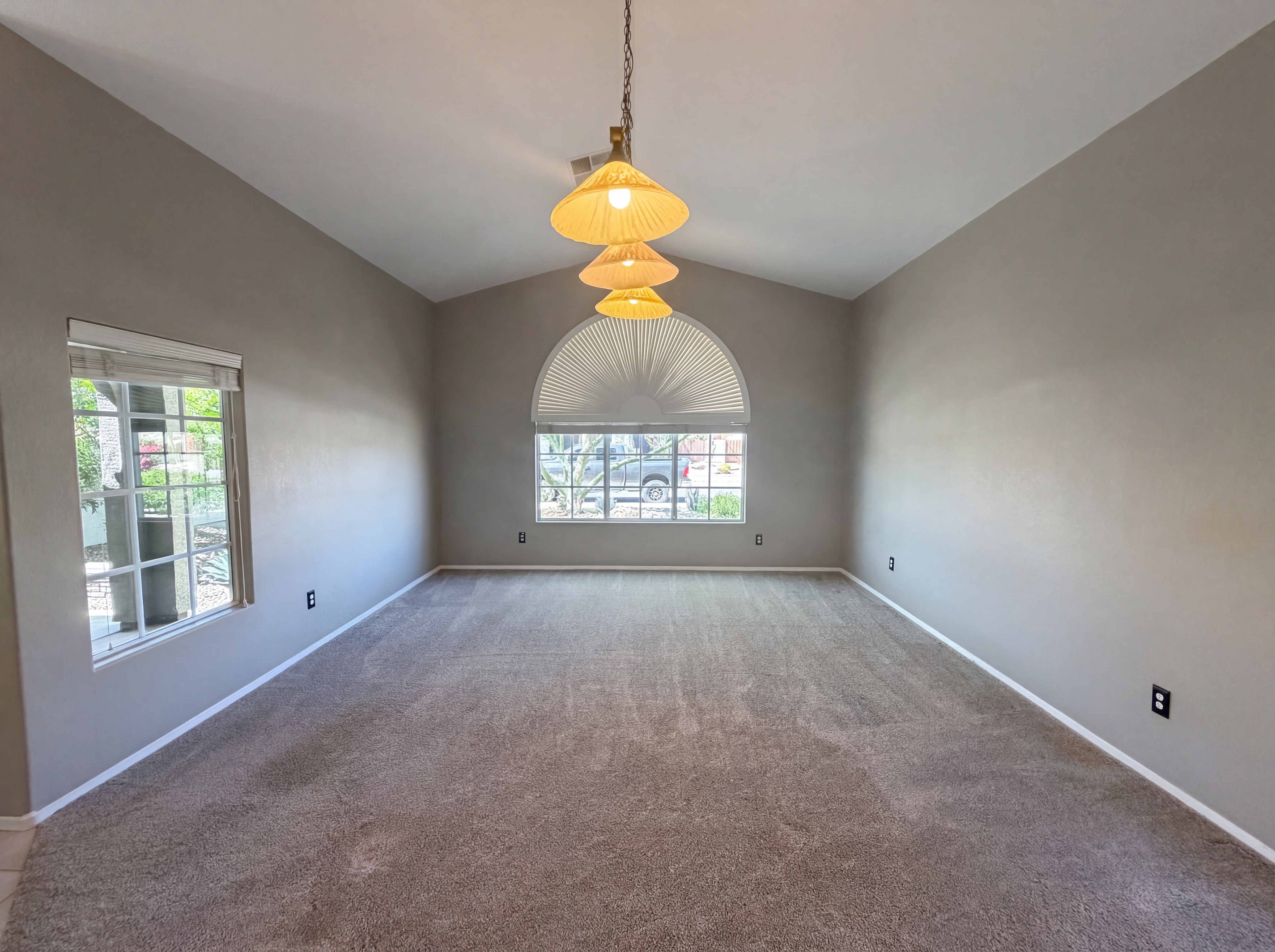 Photo 9 of 31 of 28825 N 45th St, Cave Creek, AZ