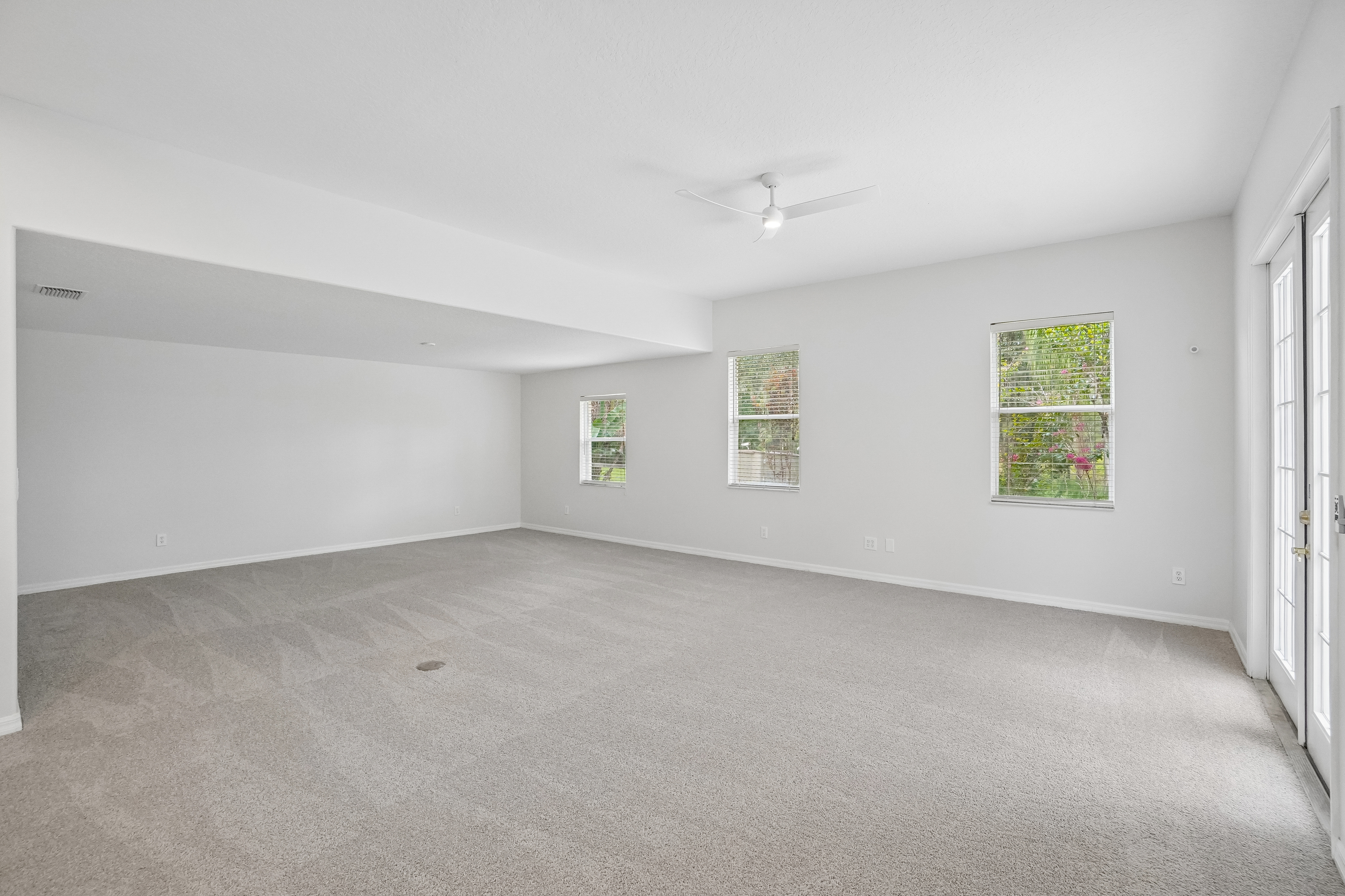 Photo 6 of 35 of 17718 Crystal Cove Pl, Lutz, FL