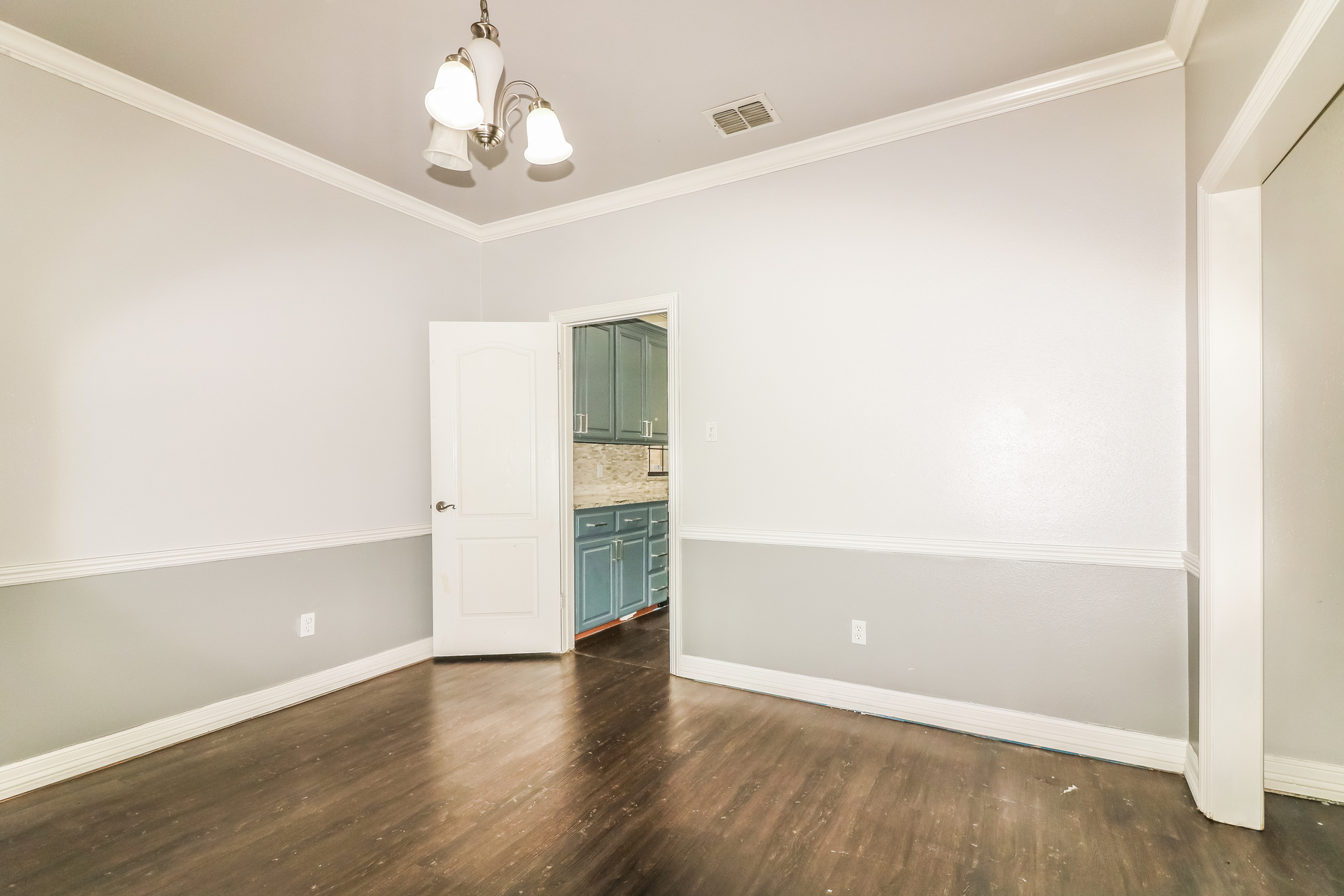 Photo 6 of 22 of 6309 Saint Denis St, Corpus Christi, TX
