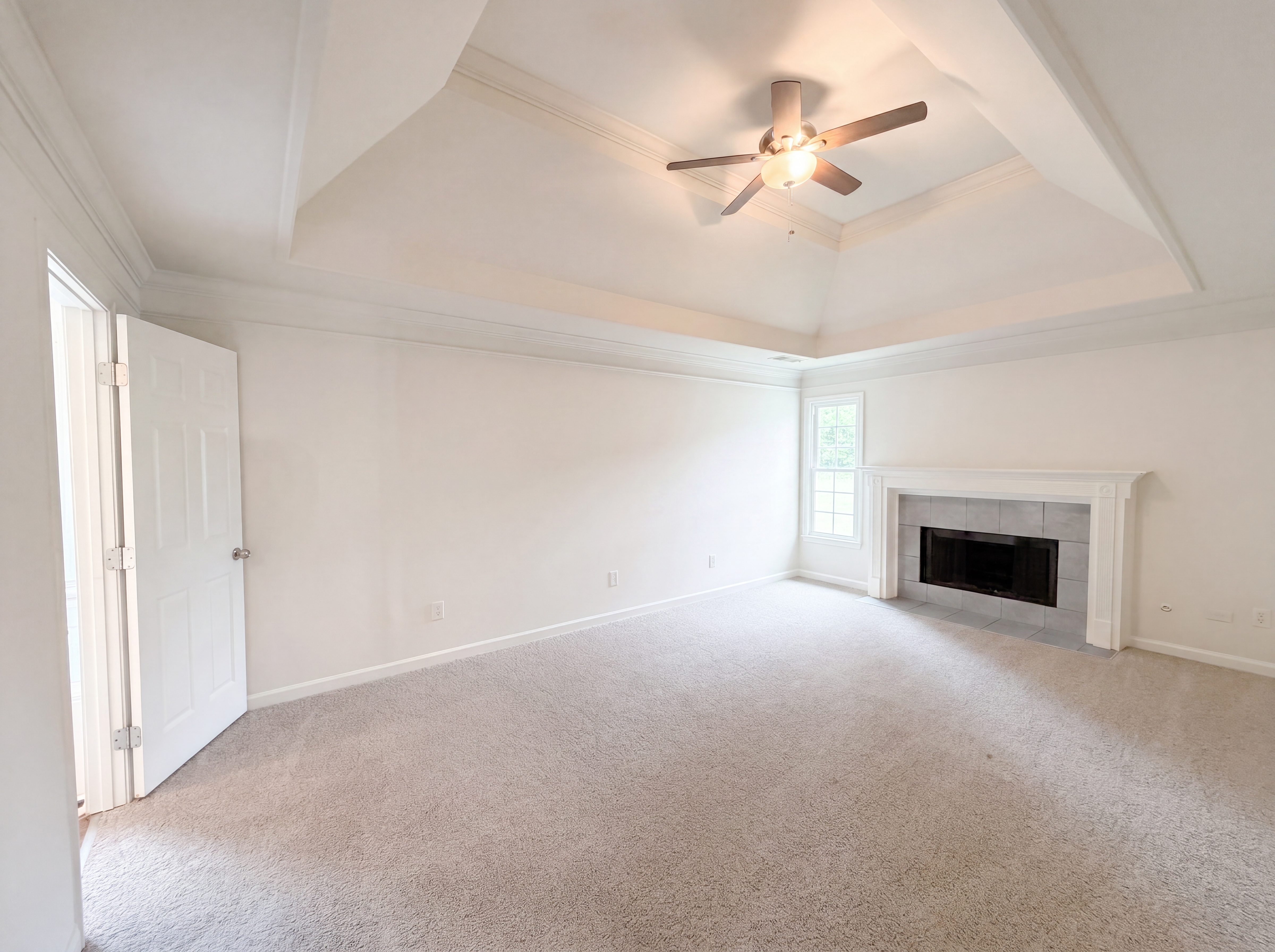 Photo 4 of 29 of 4141 Stillwater Pt, Ellenwood, GA