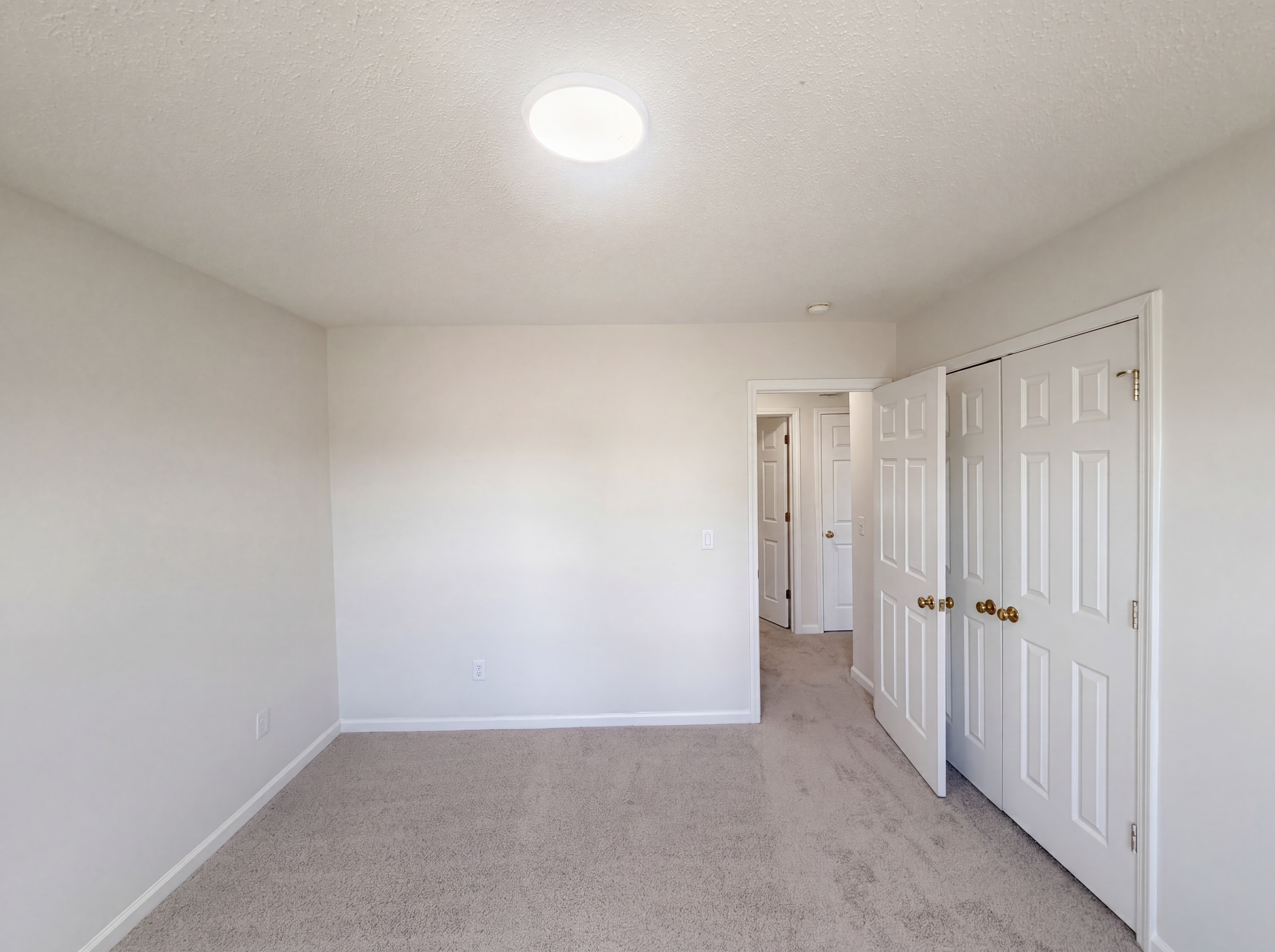 Photo 10 of 17 of 1807 Antler Ct, Greensboro, NC