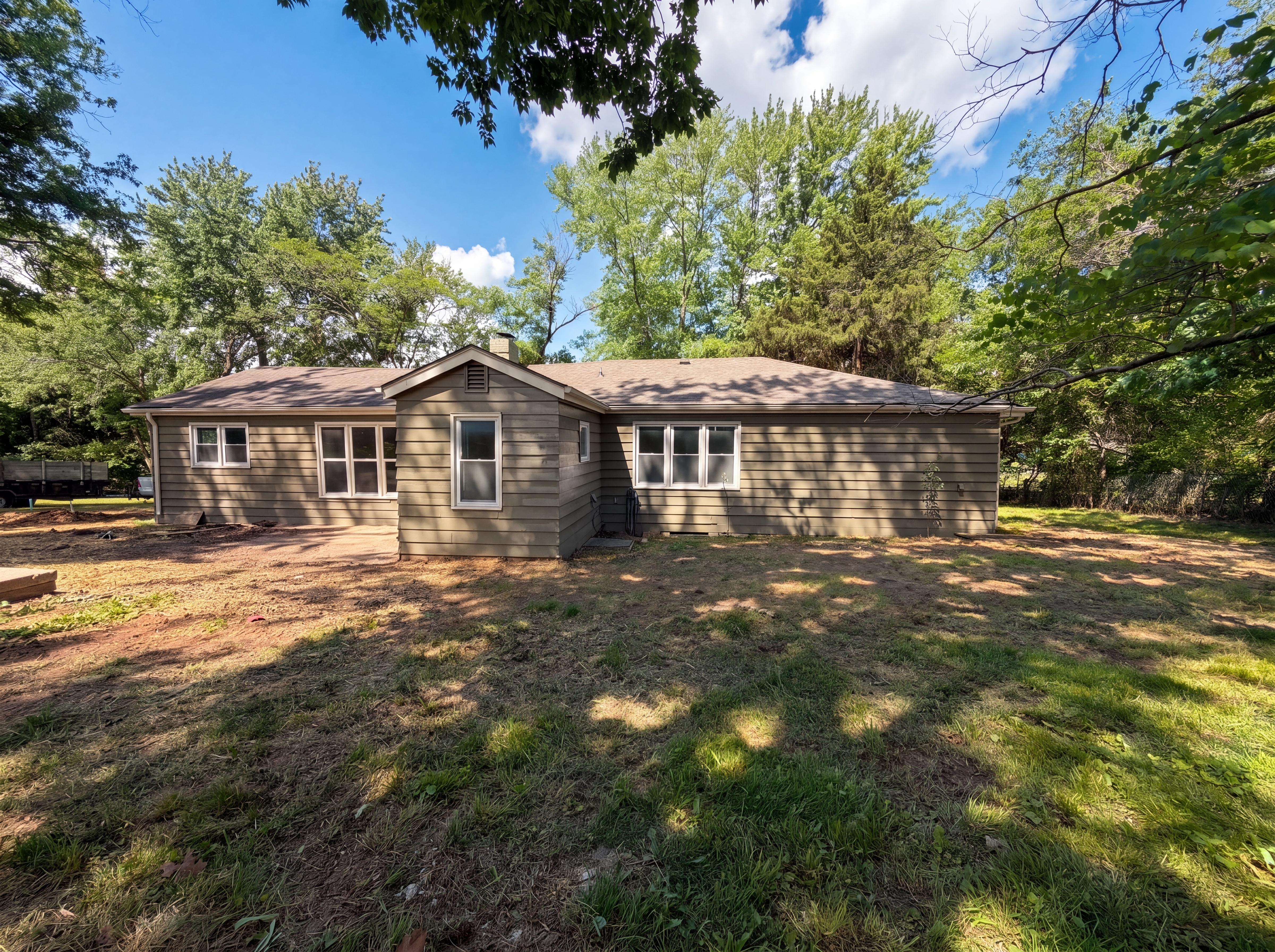 Photo 5 of 16 of 1825 NE Bren Mar Rd, Lees Summit, MO