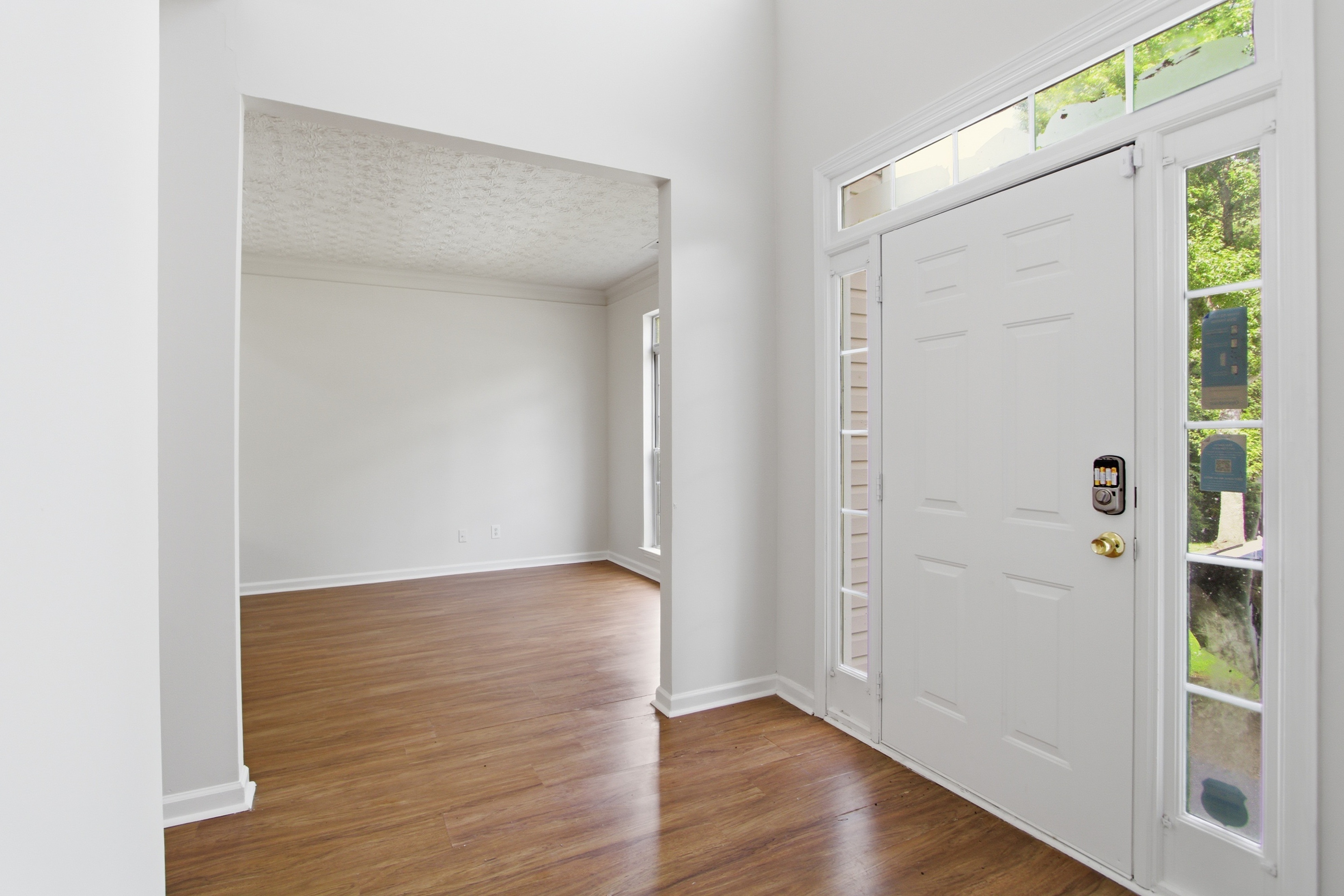 Photo 21 of 55 of 835 Shadow Lake Dr, Lithonia, GA