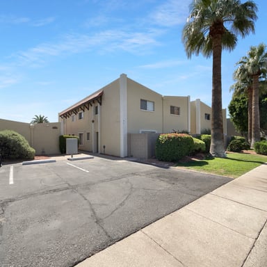 Property photo 1 of 4925 N 73rd St Apt 4