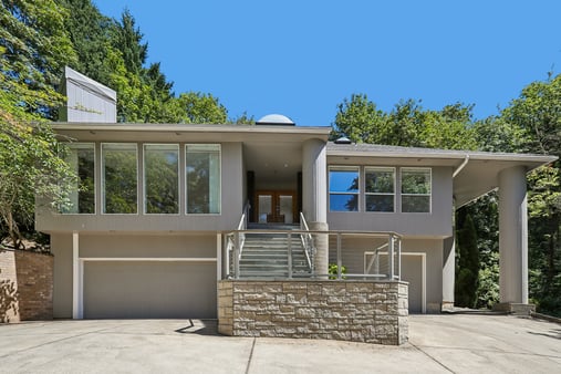 Photo 1 of 35 of 10838 S Southridge Dr, Portland, OR