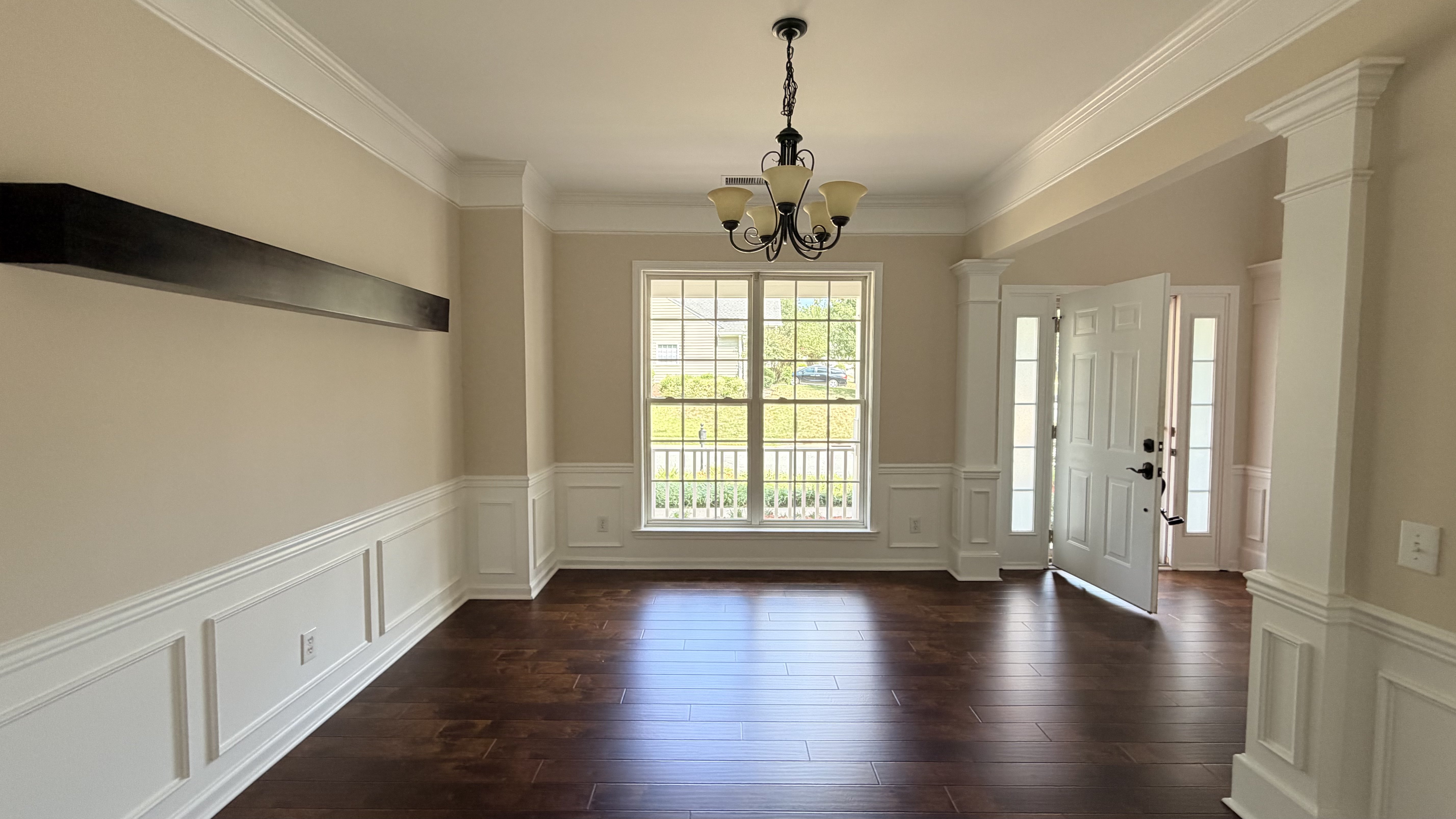 Photo 10 of 21 of 7744 Epping Forest Dr, Huntersville, NC