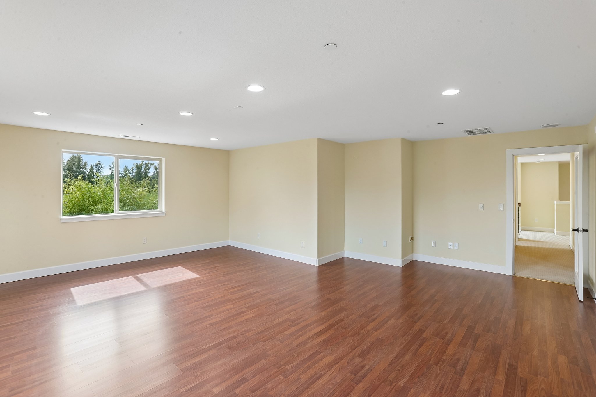 Photo 14 of 32 of 2250 SW Homer Ross Loop, McMinnville, OR
