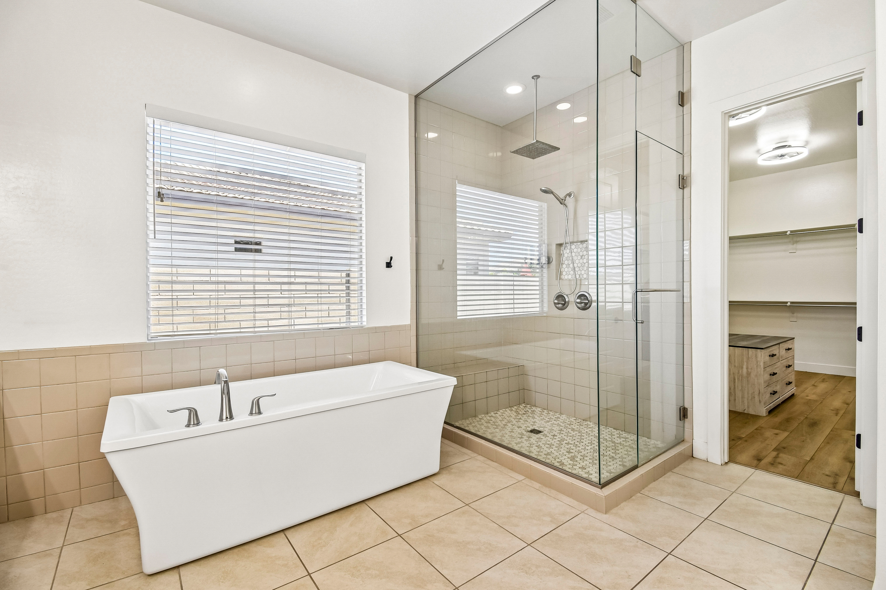 Photo 18 of 32 of 6138 S Granite St, Gilbert, AZ